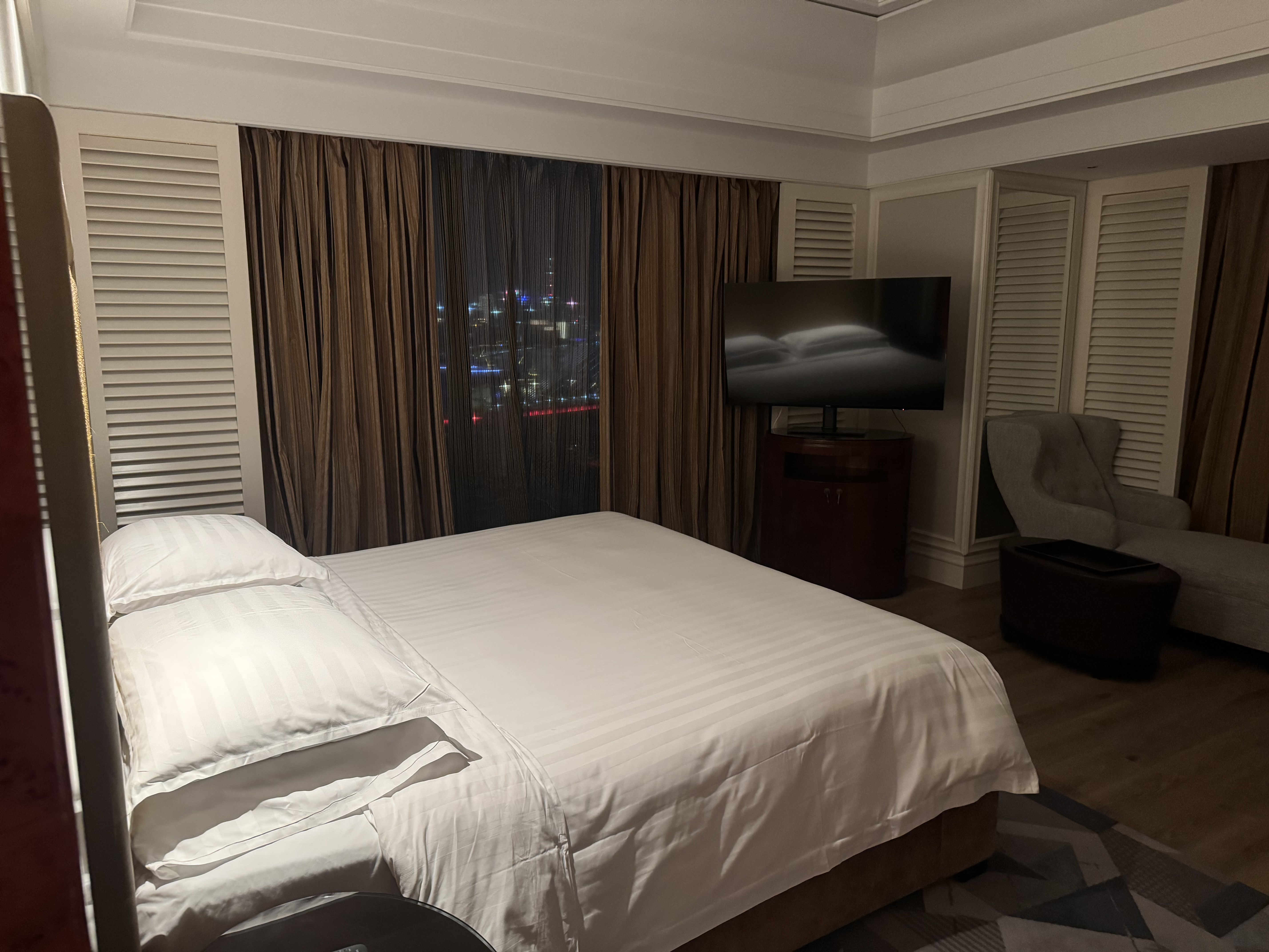 ϺֶϲǾƵ  Sheraton Shanghai Pudong Riverside