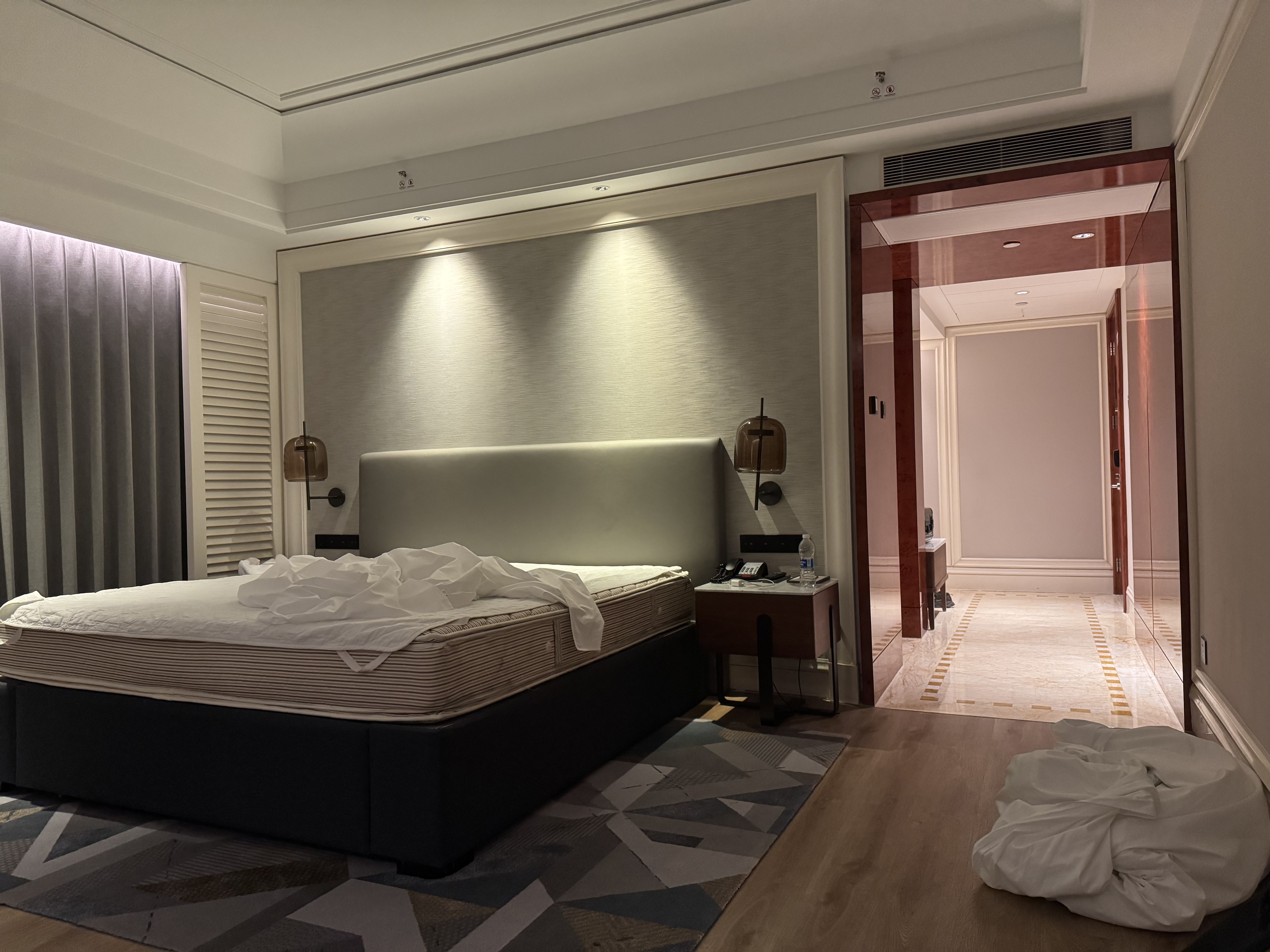 ϺֶϲǾƵ  Sheraton Shanghai Pudong Riverside