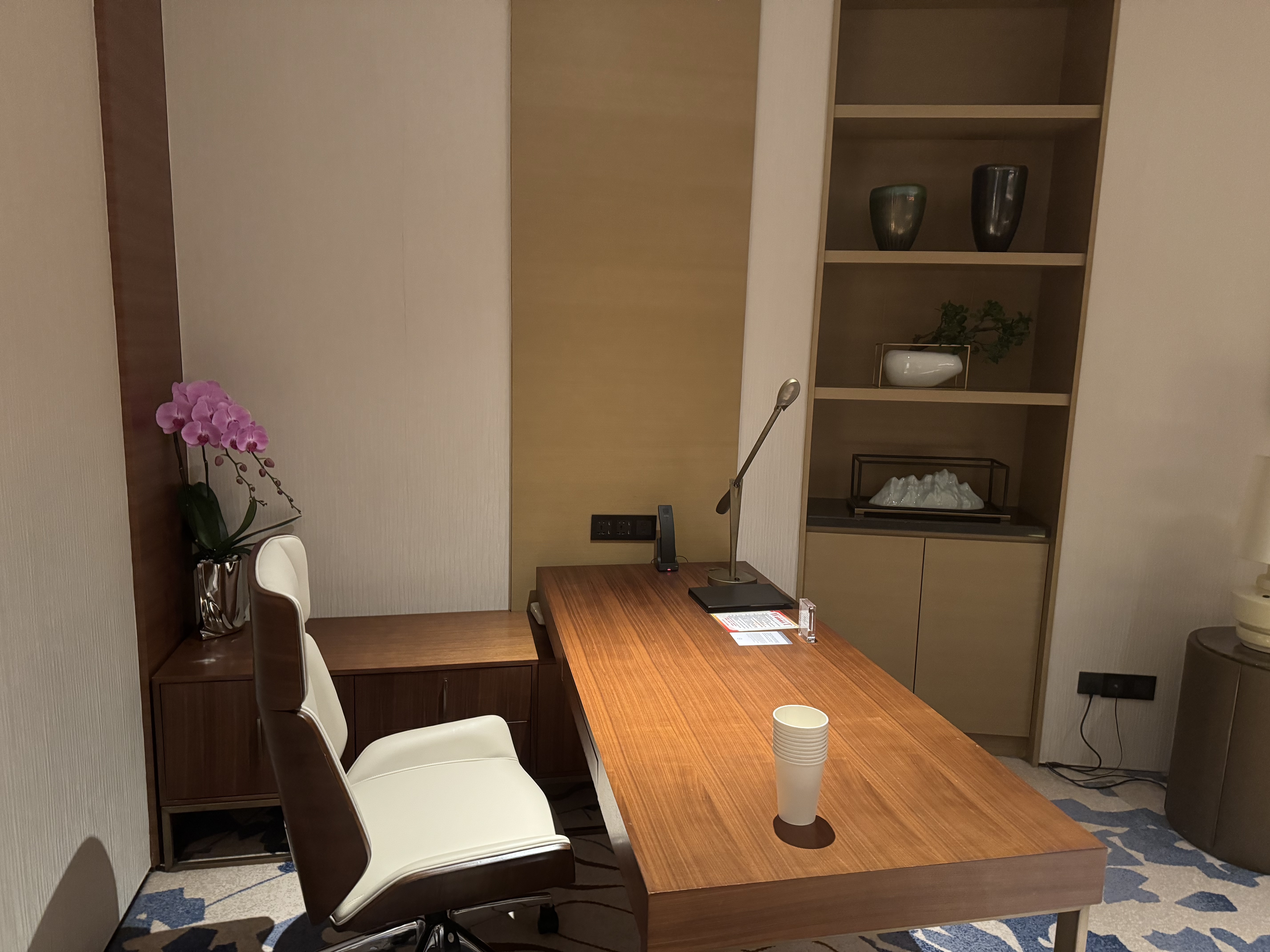 ຣϲǾƵ 1׷  Sheraton Beijing Lize Hotel
