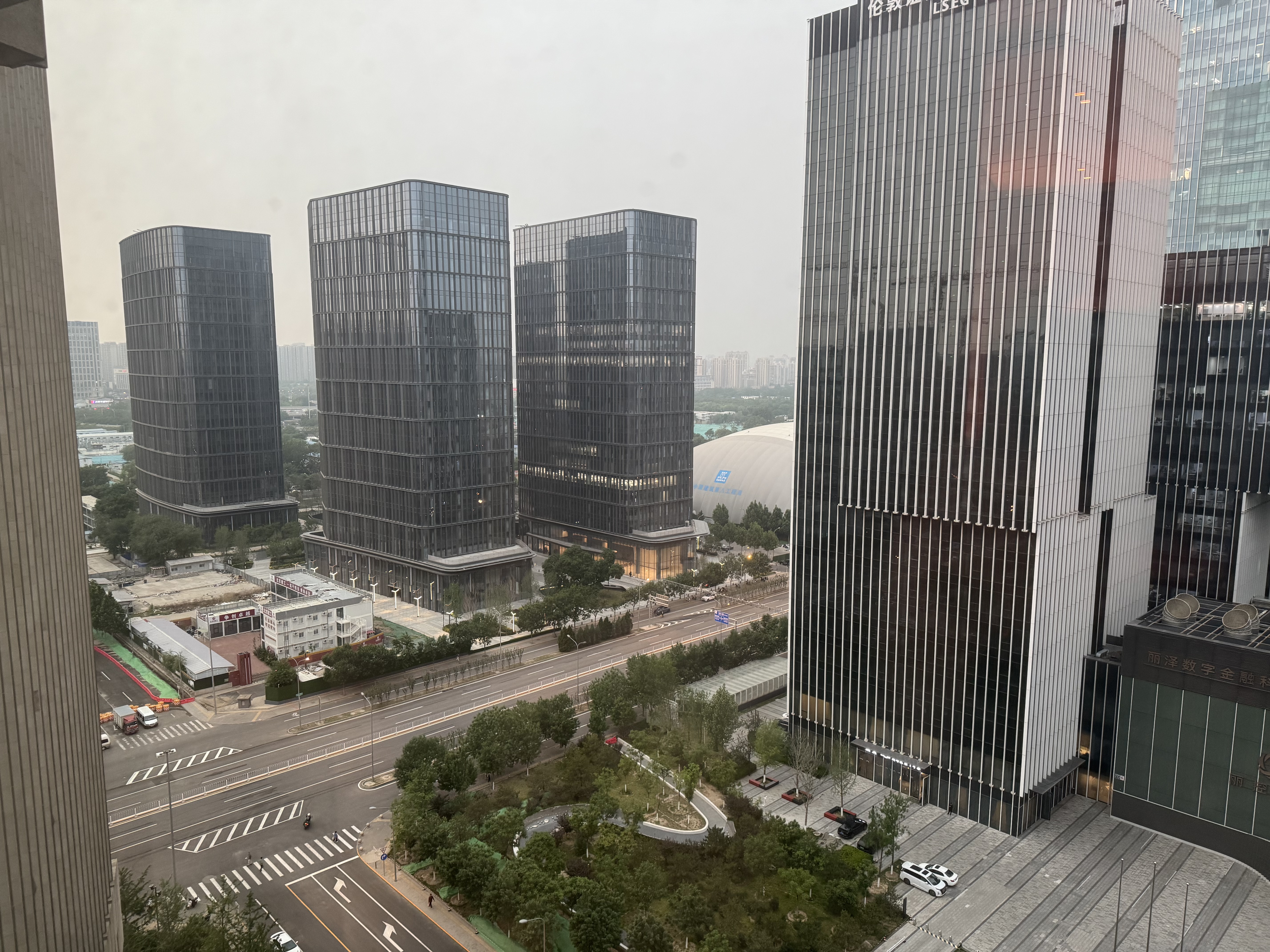ຣϲǾƵ 1׷  Sheraton Beijing Lize Hotel