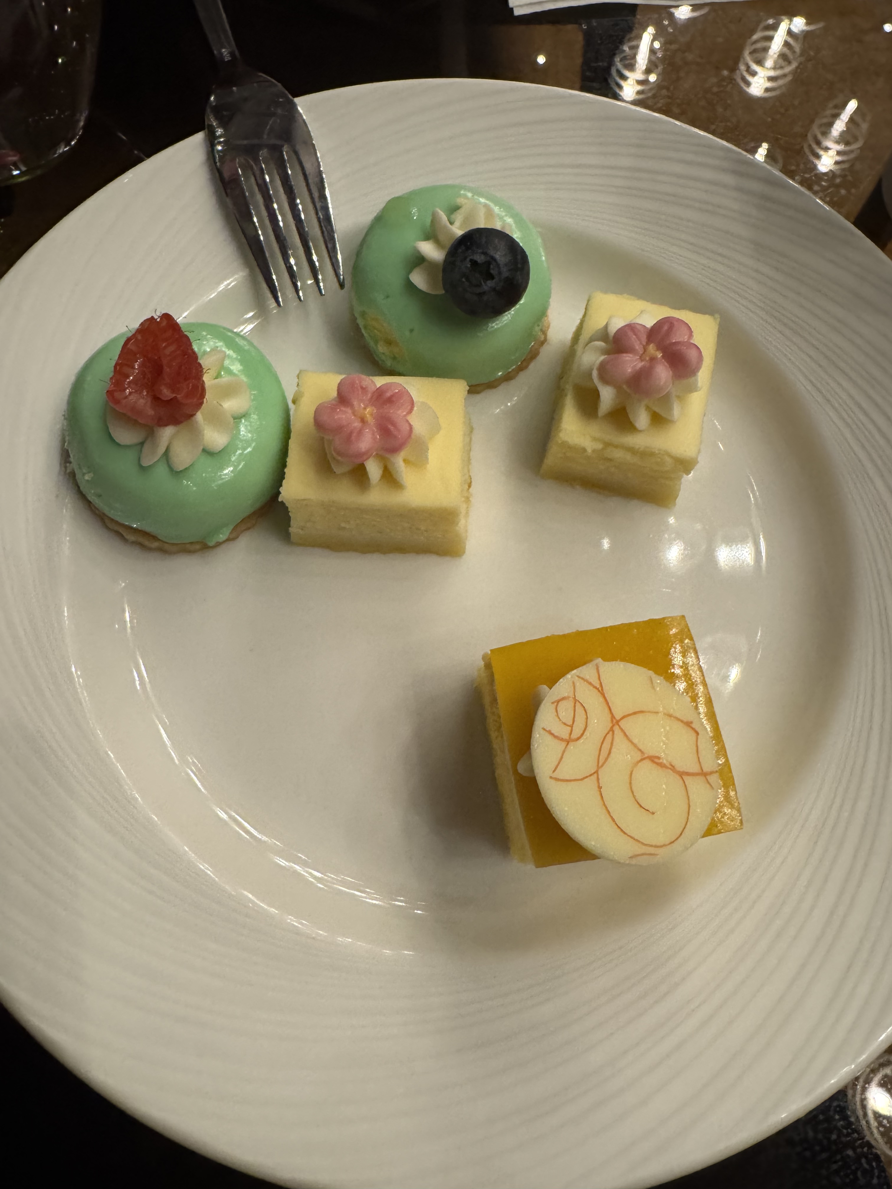 ຣϲǾƵ 1׷  Sheraton Beijing Lize Hotel