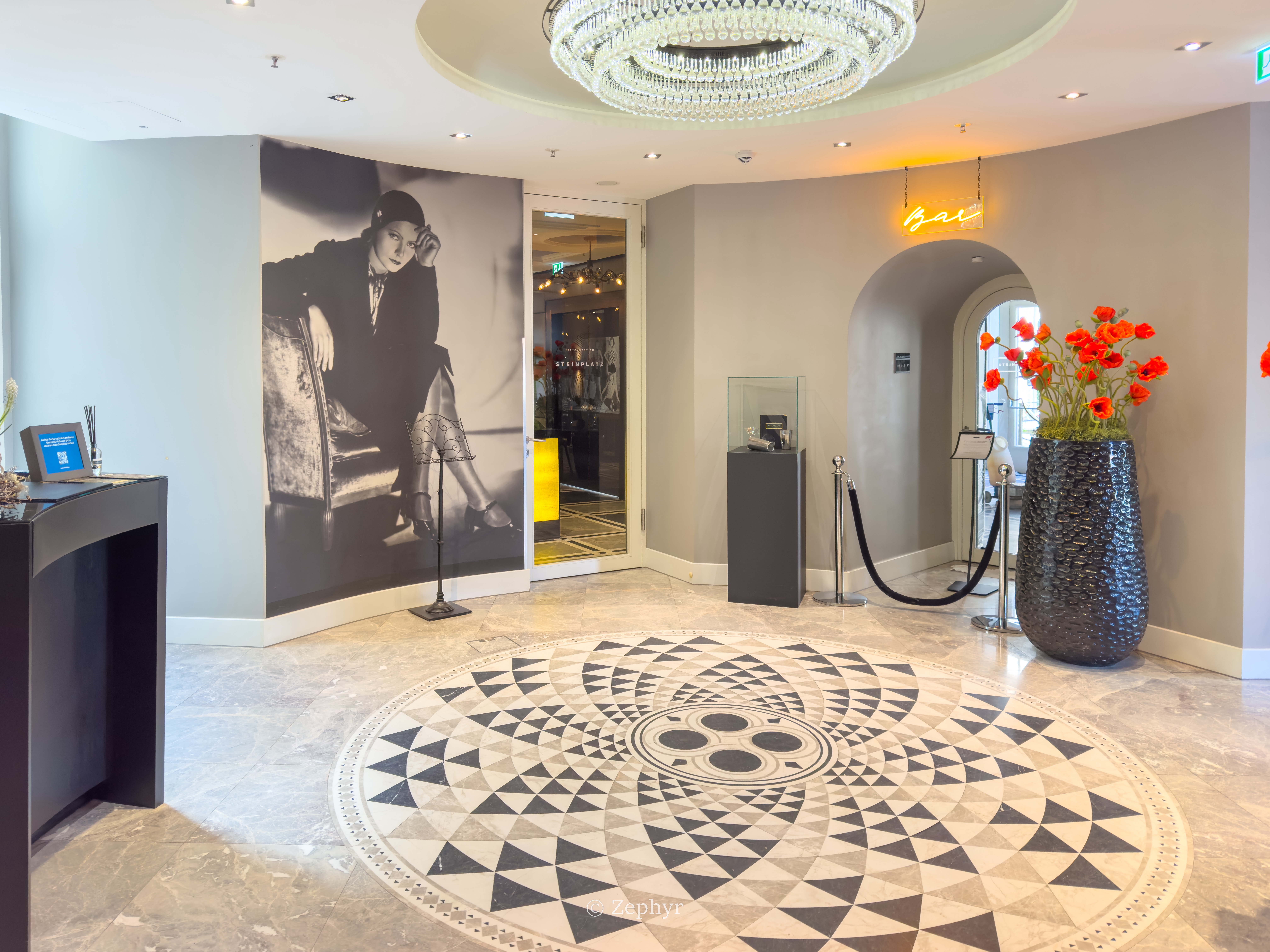 ֵСõ - 🔑;Roomers Berlin Steinplatz, Autograph Collecton
