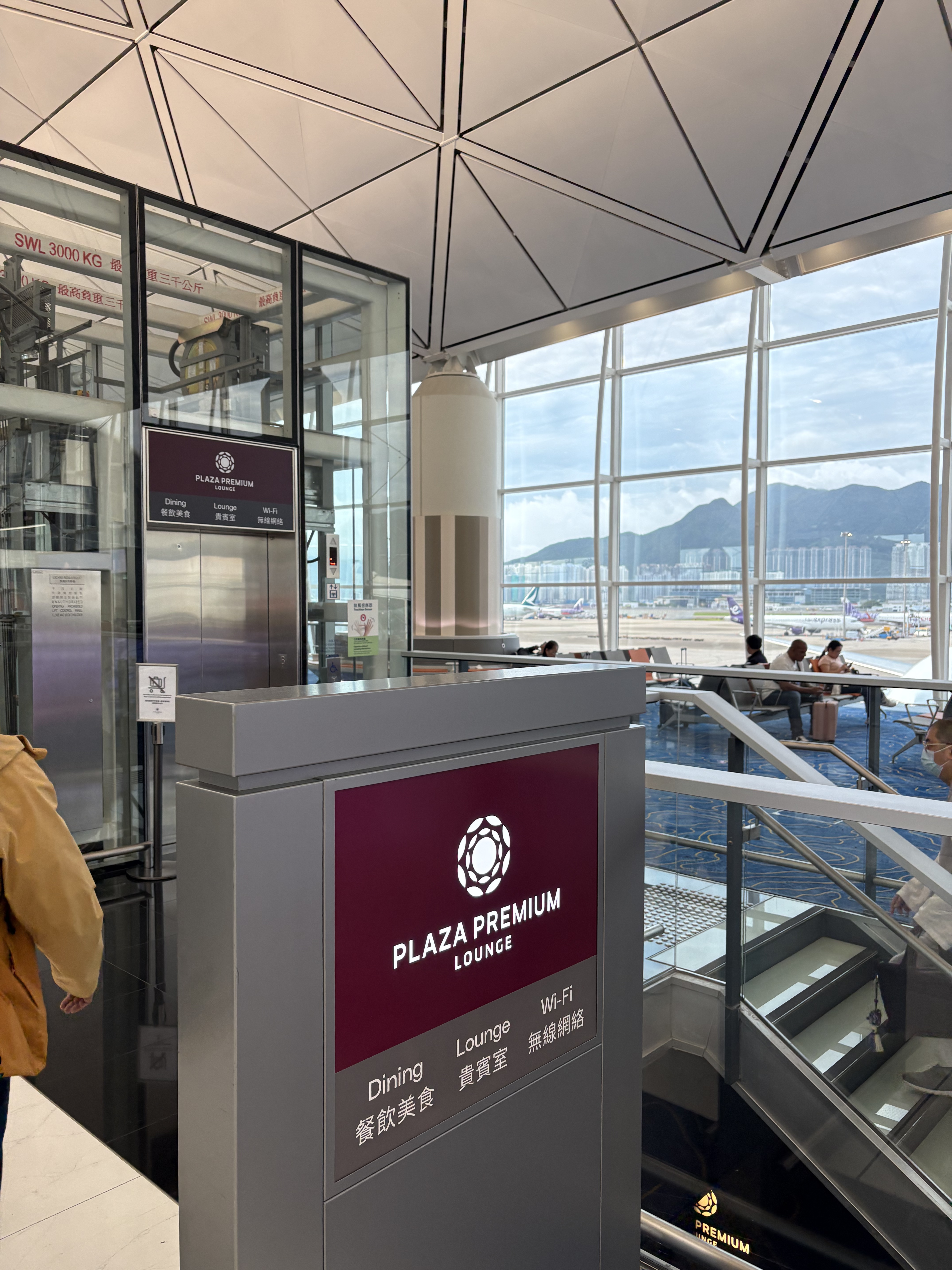 д400ƪ̩SFO-HKG-SHA֮ãҲιCXʻ[byϺСҽ]