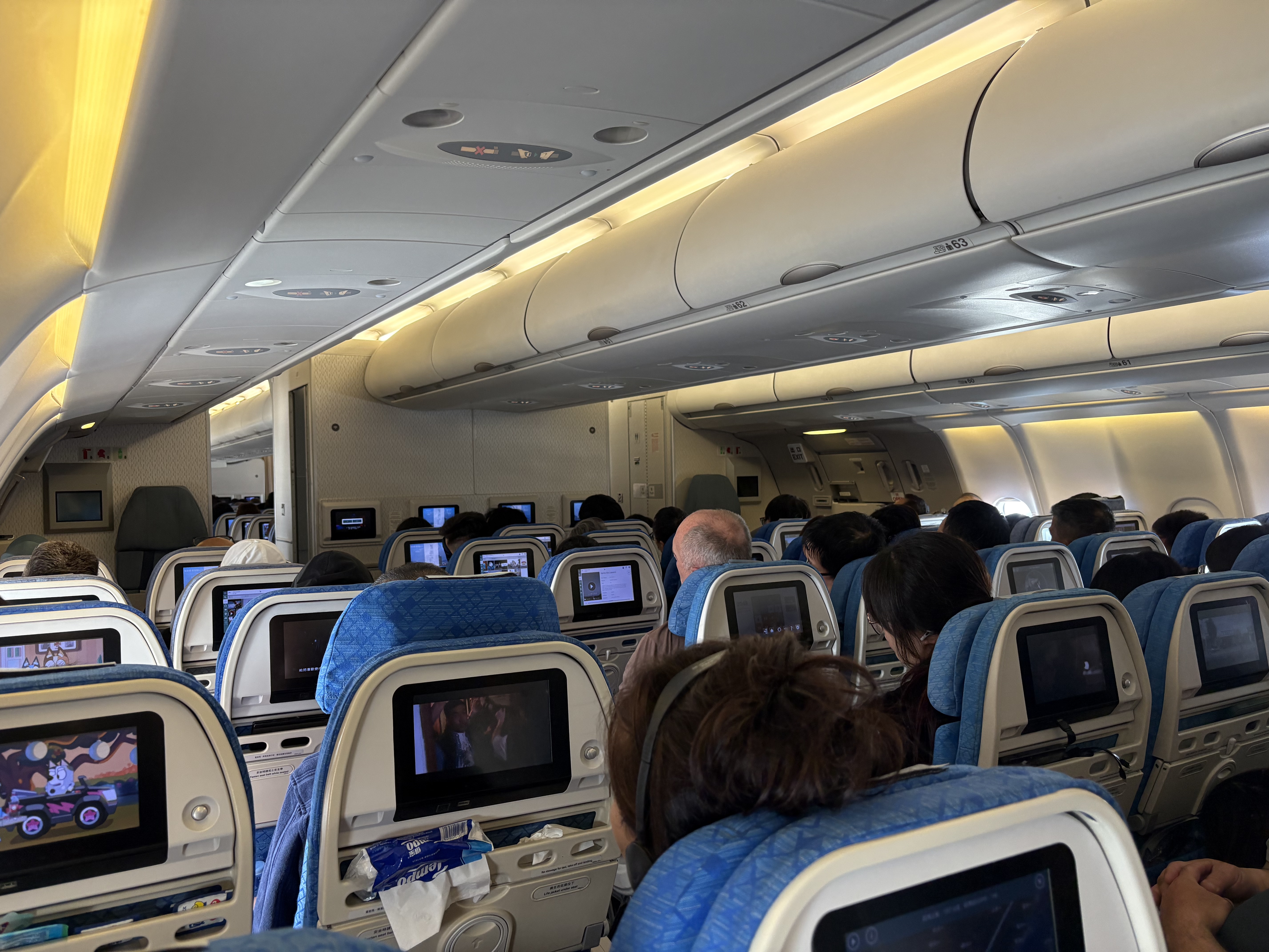 д400ƪ̩SFO-HKG-SHA֮ãҲιCXʻ[byϺСҽ]
