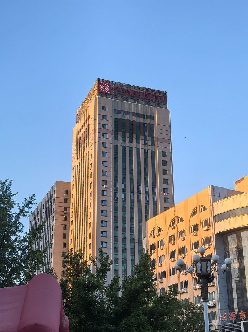 211508AidvX7lSCn7EiuYt.jpg