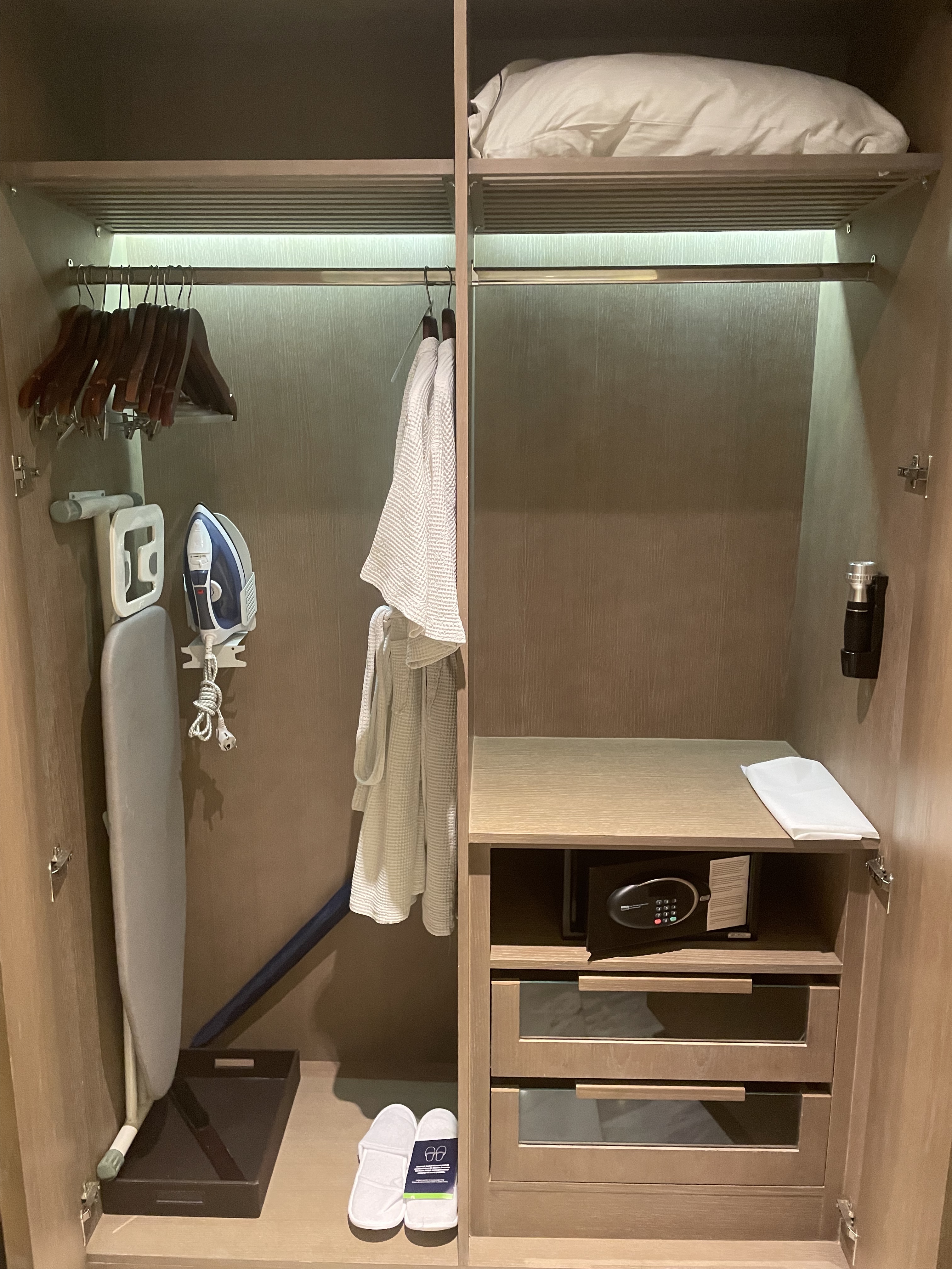 żӴϣ־ƵDoubleTree by Hilton Jakarta - Diponegoro׷