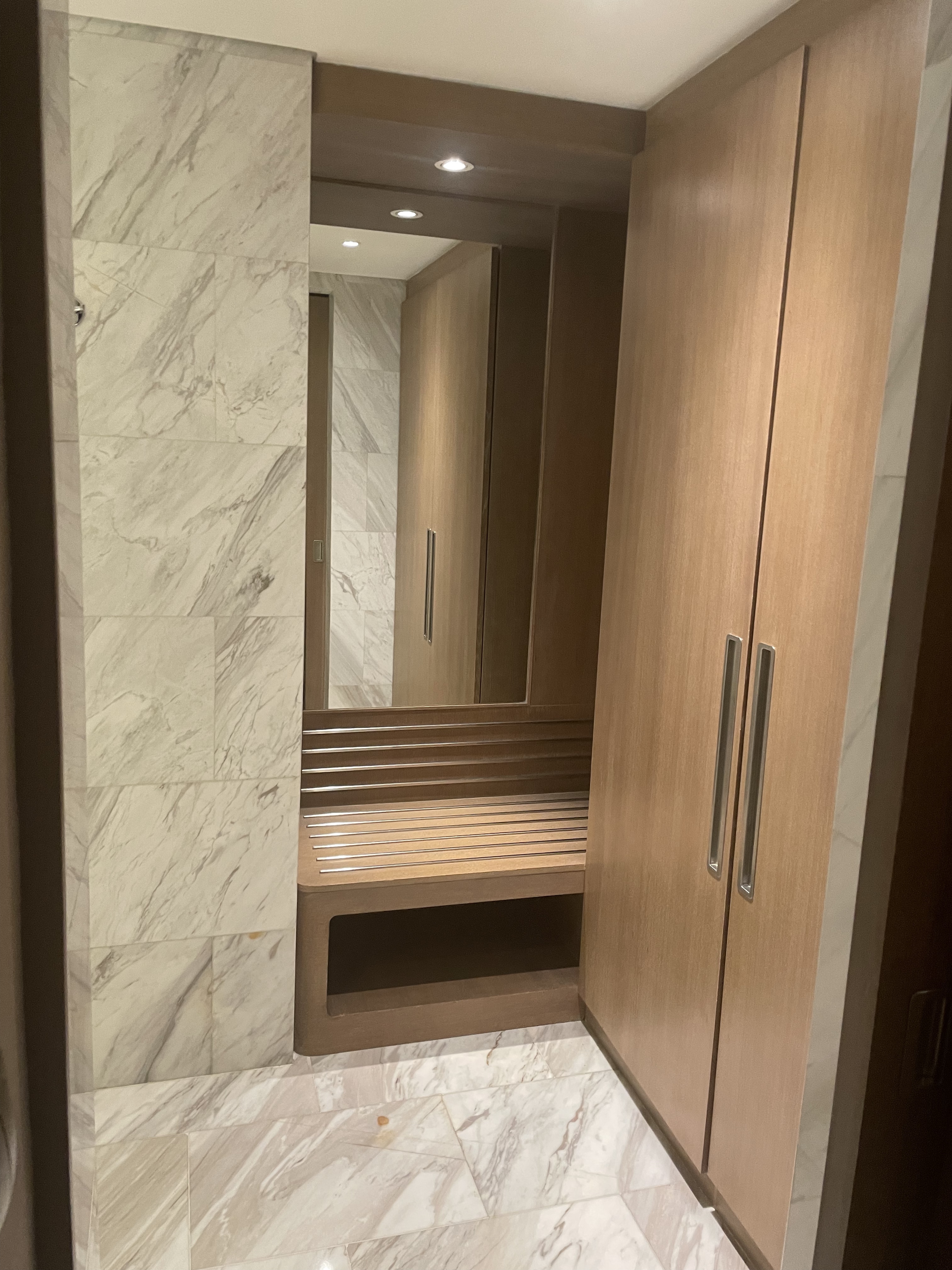 żӴϣ־ƵDoubleTree by Hilton Jakarta - Diponegoro׷