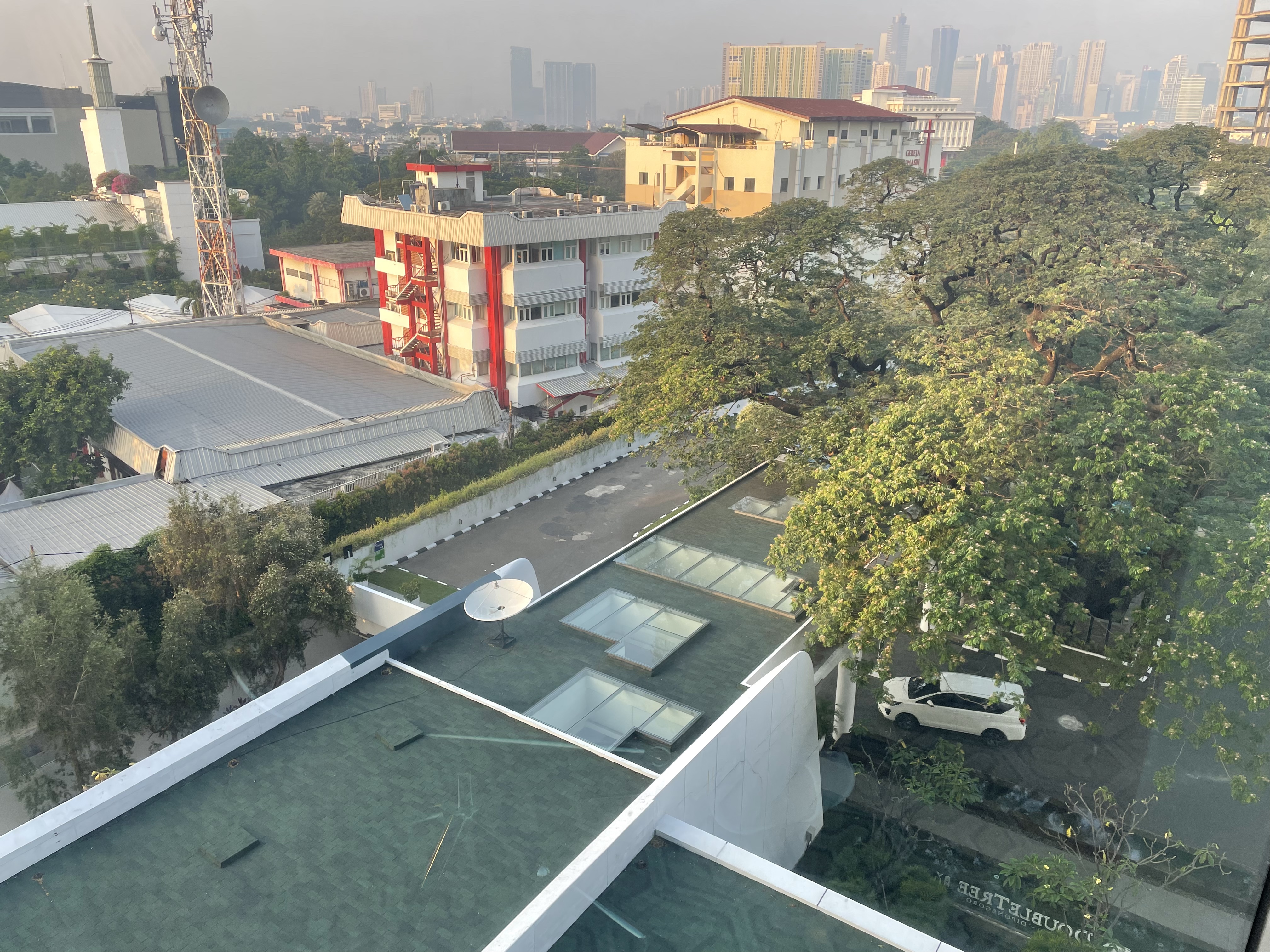 żӴϣ־ƵDoubleTree by Hilton Jakarta - Diponegoro׷