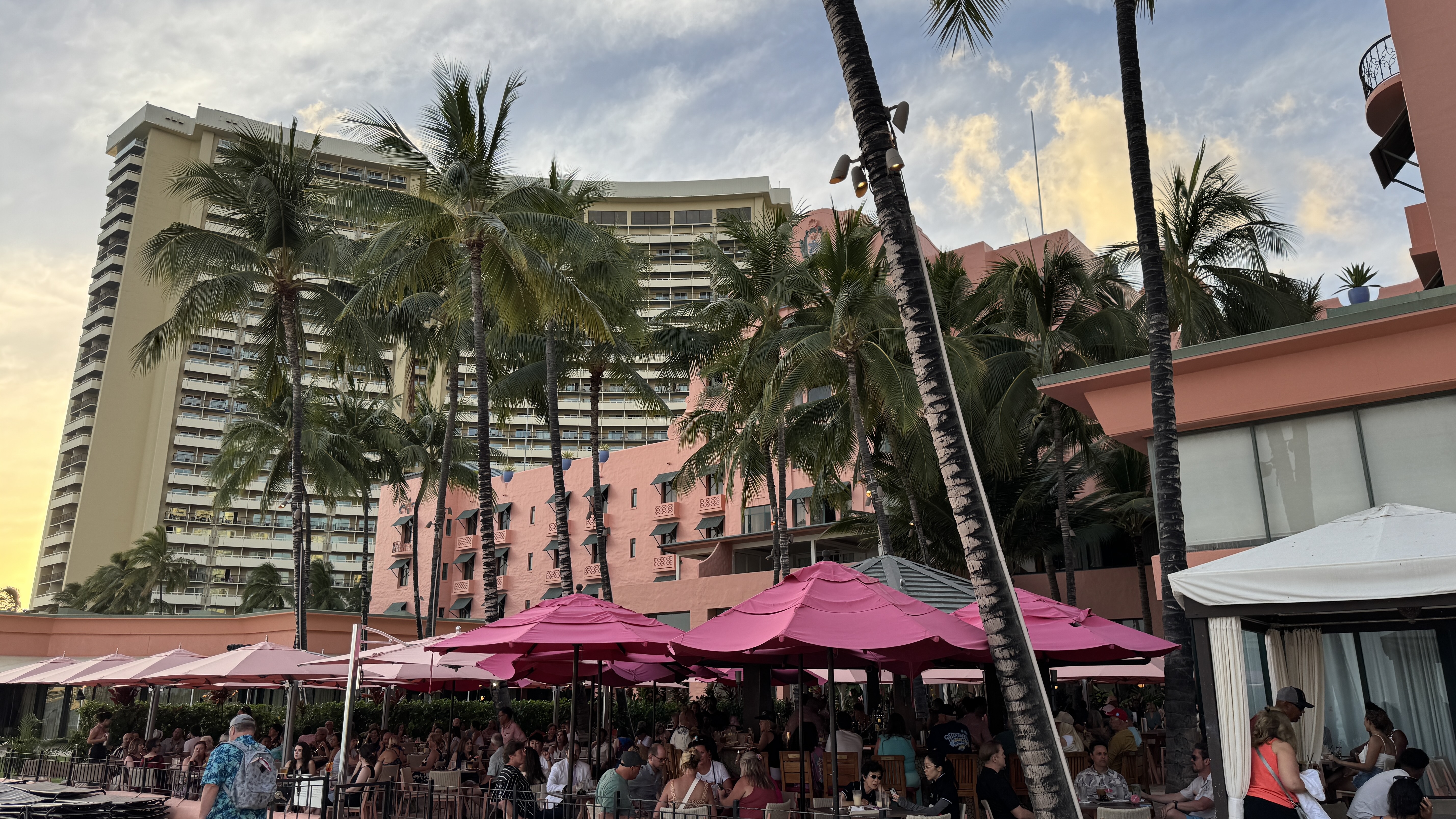 The Royal Hawaiian ʼĺѡƵ