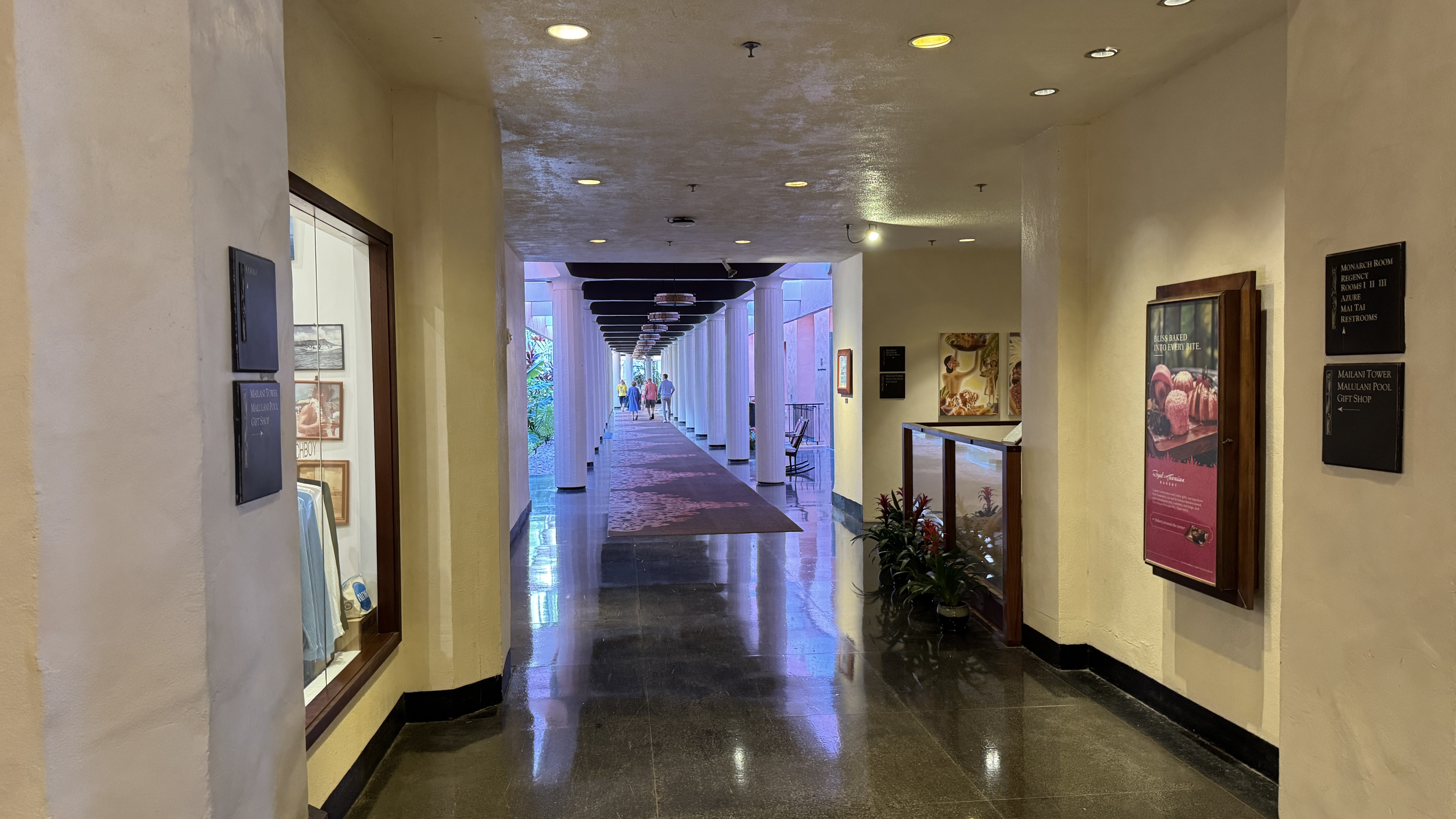 The Royal Hawaiian ʼĺѡƵ