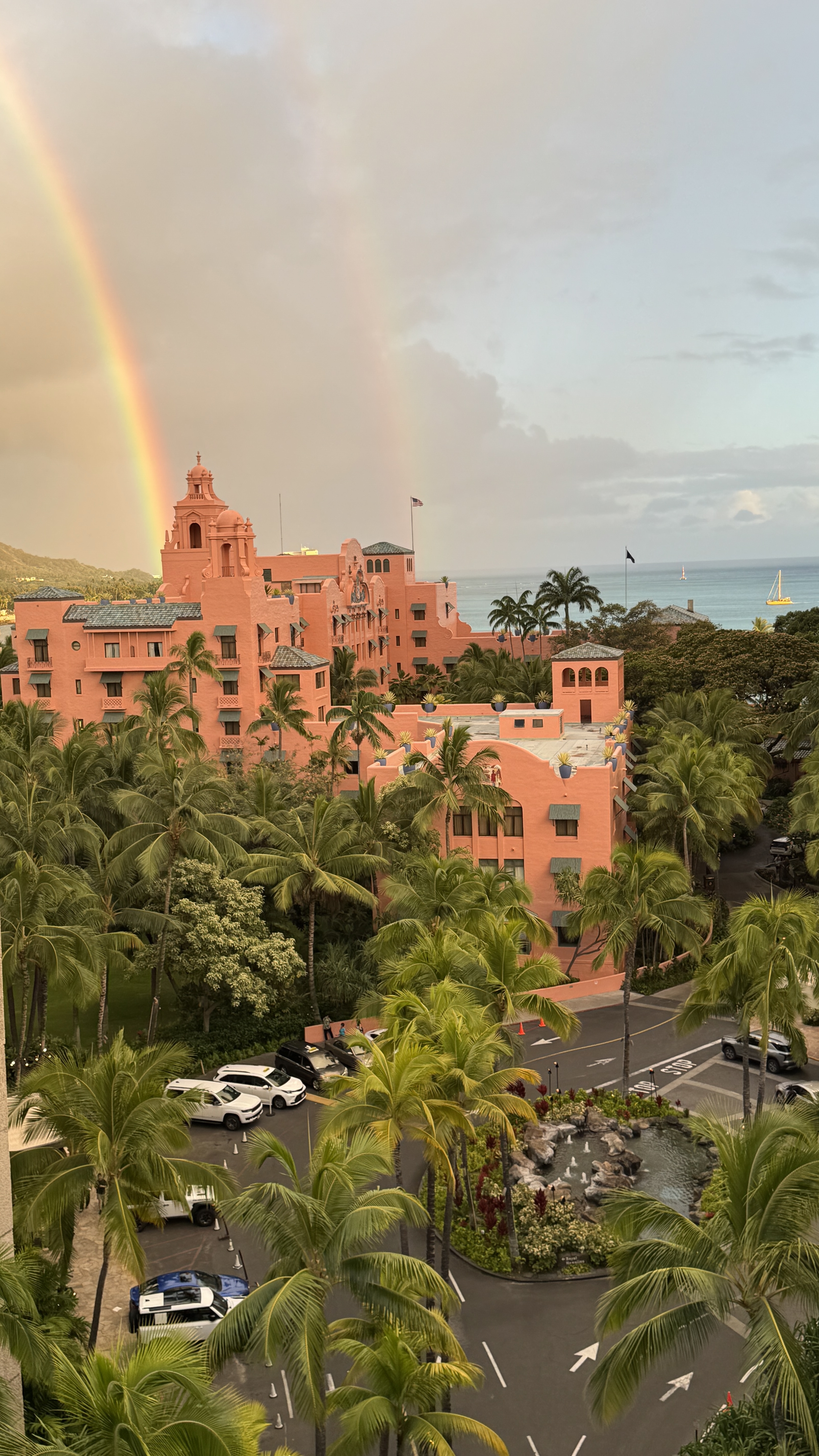 The Royal Hawaiian ʼĺѡƵ