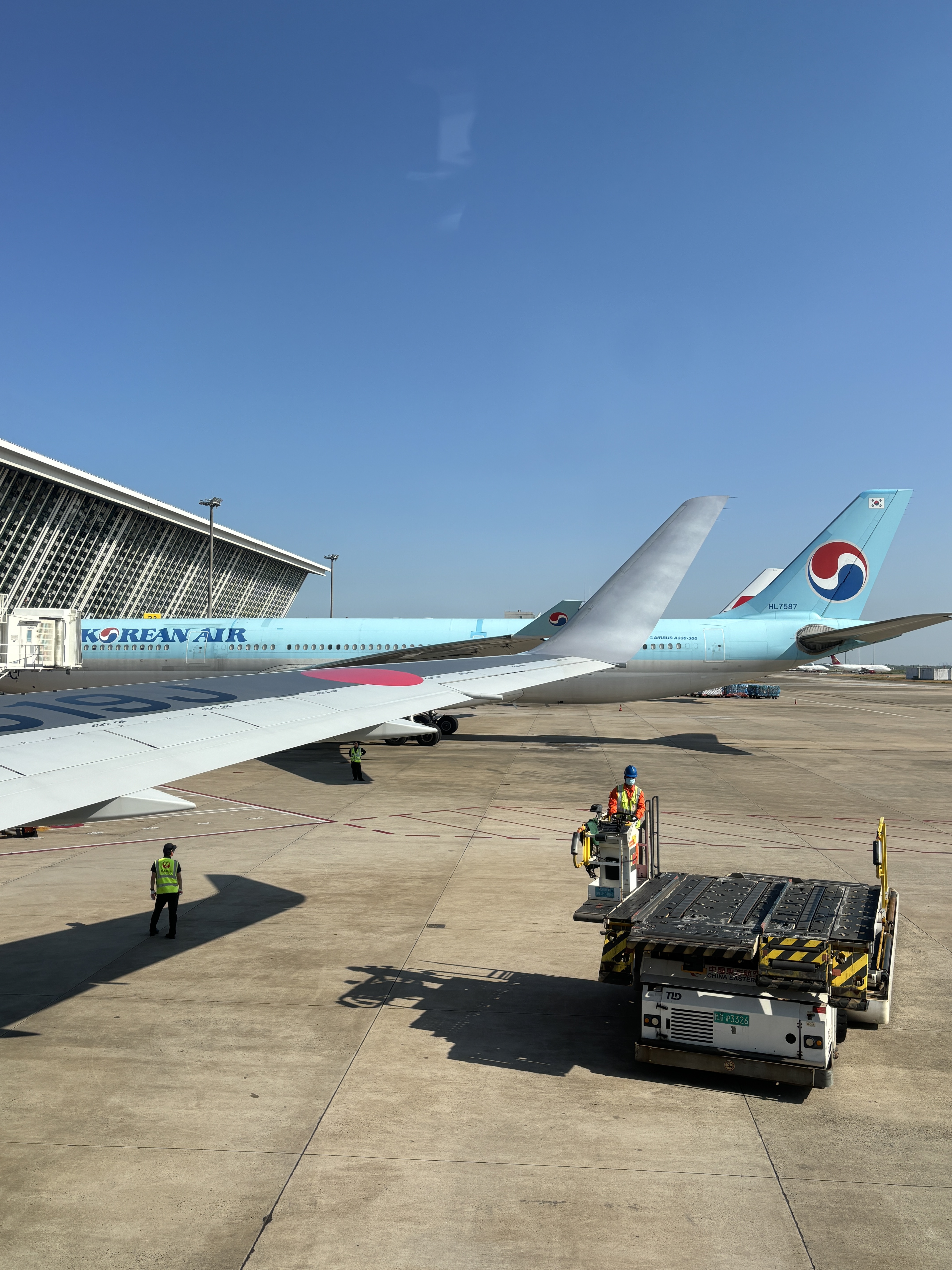 JALB777-300 ER òգPVG - HND - DFW б