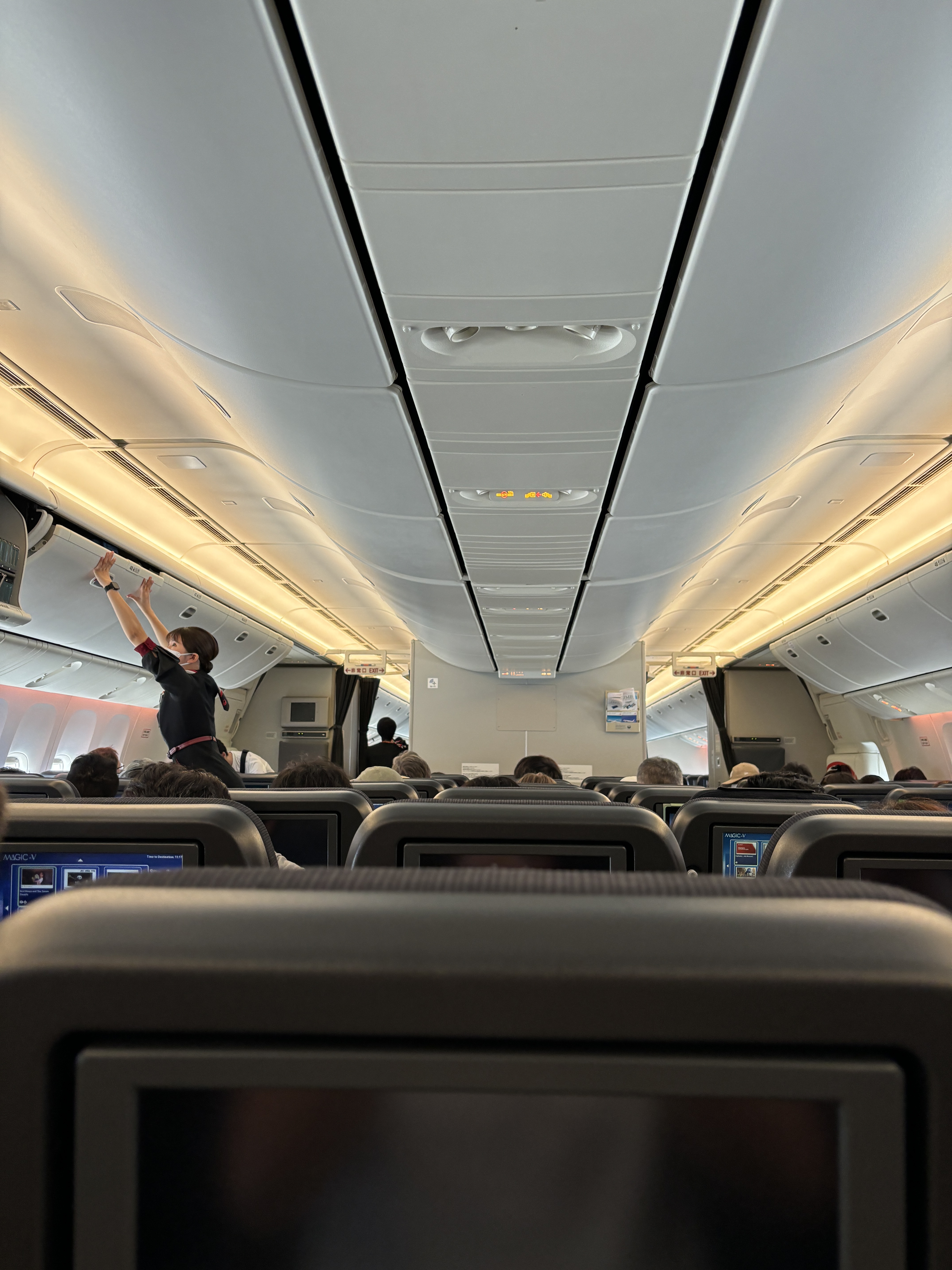 JALB777-300 ER òգPVG - HND - DFW б