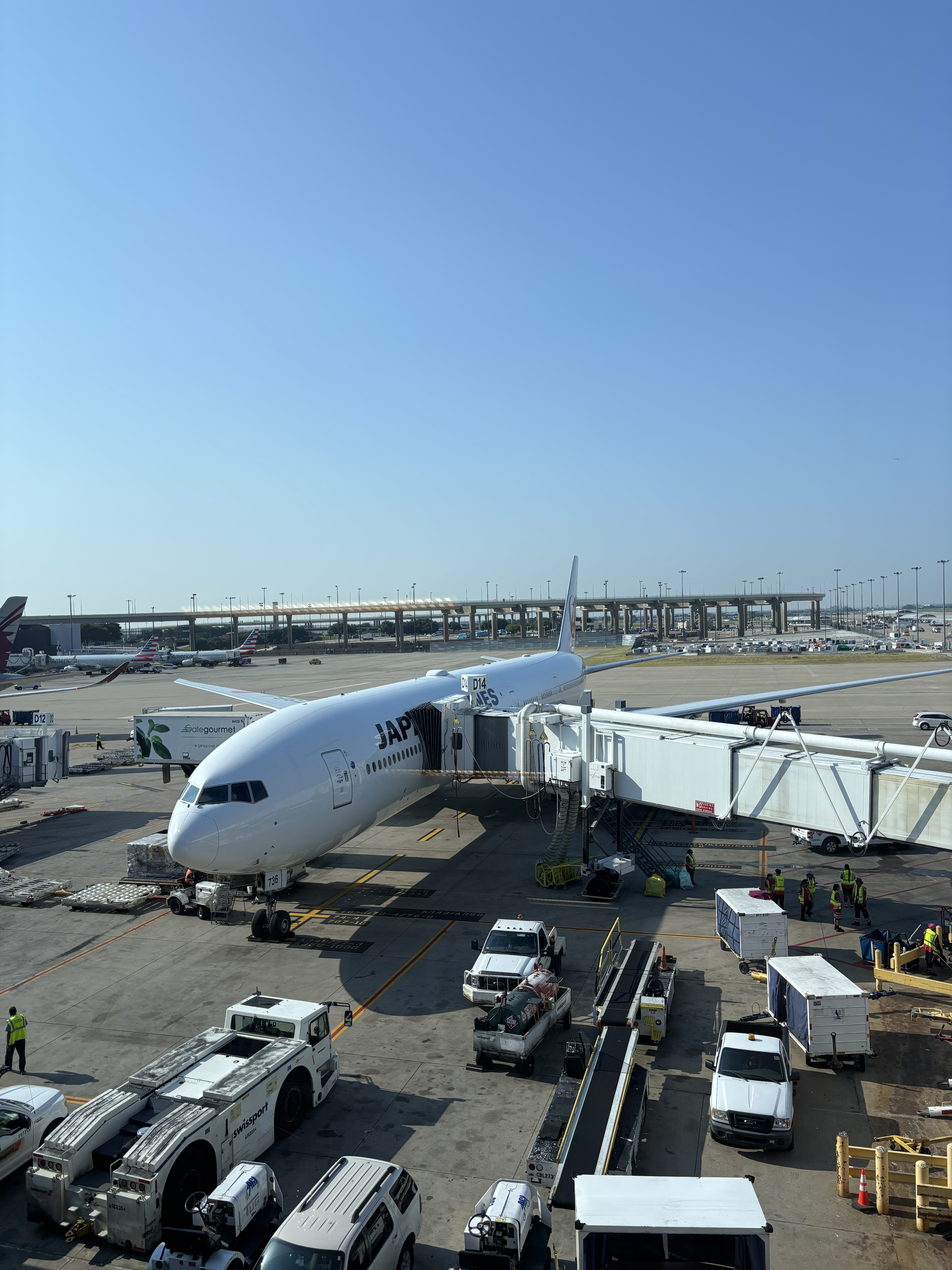 JALB777-300 ER òգPVG - HND - DFW б