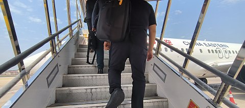 65【连汉线第200飞 偶遇双乘务长 关舱门前突发状况】MU2518报告