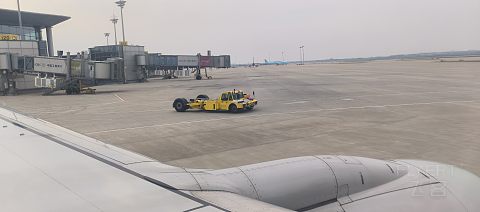 65【连汉线第200飞 偶遇双乘务长 关舱门前突发状况】MU2518报告
