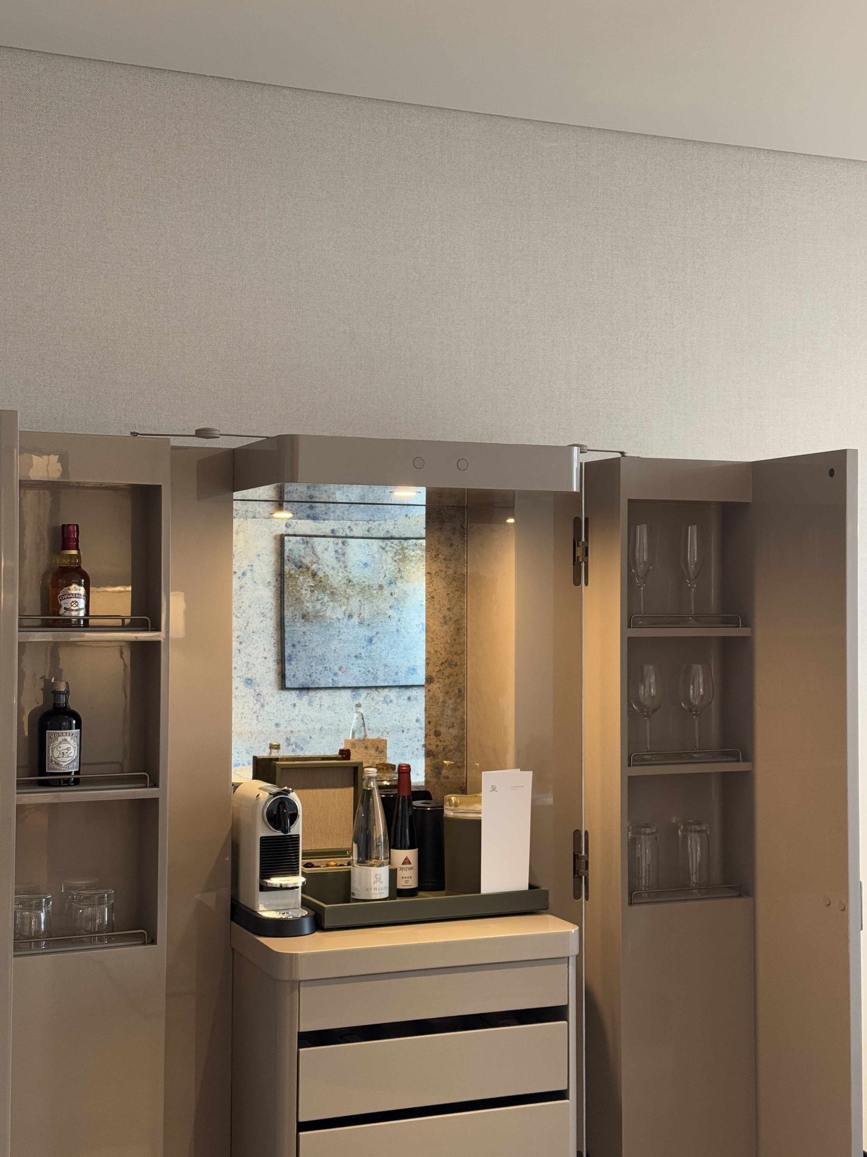 165 𼪾Ƶ/St.Regis belgrade