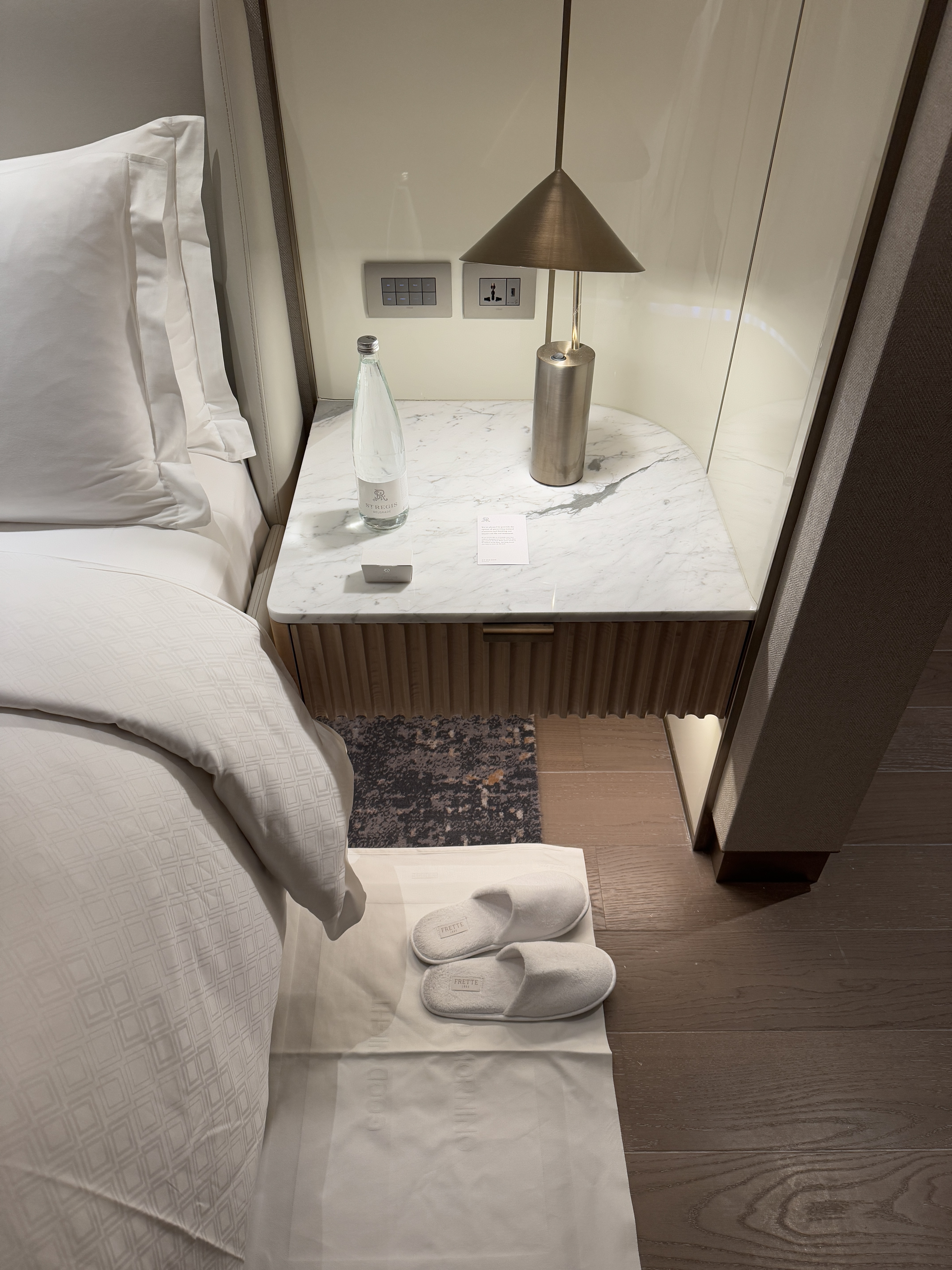 165 𼪾Ƶ/St.Regis belgrade