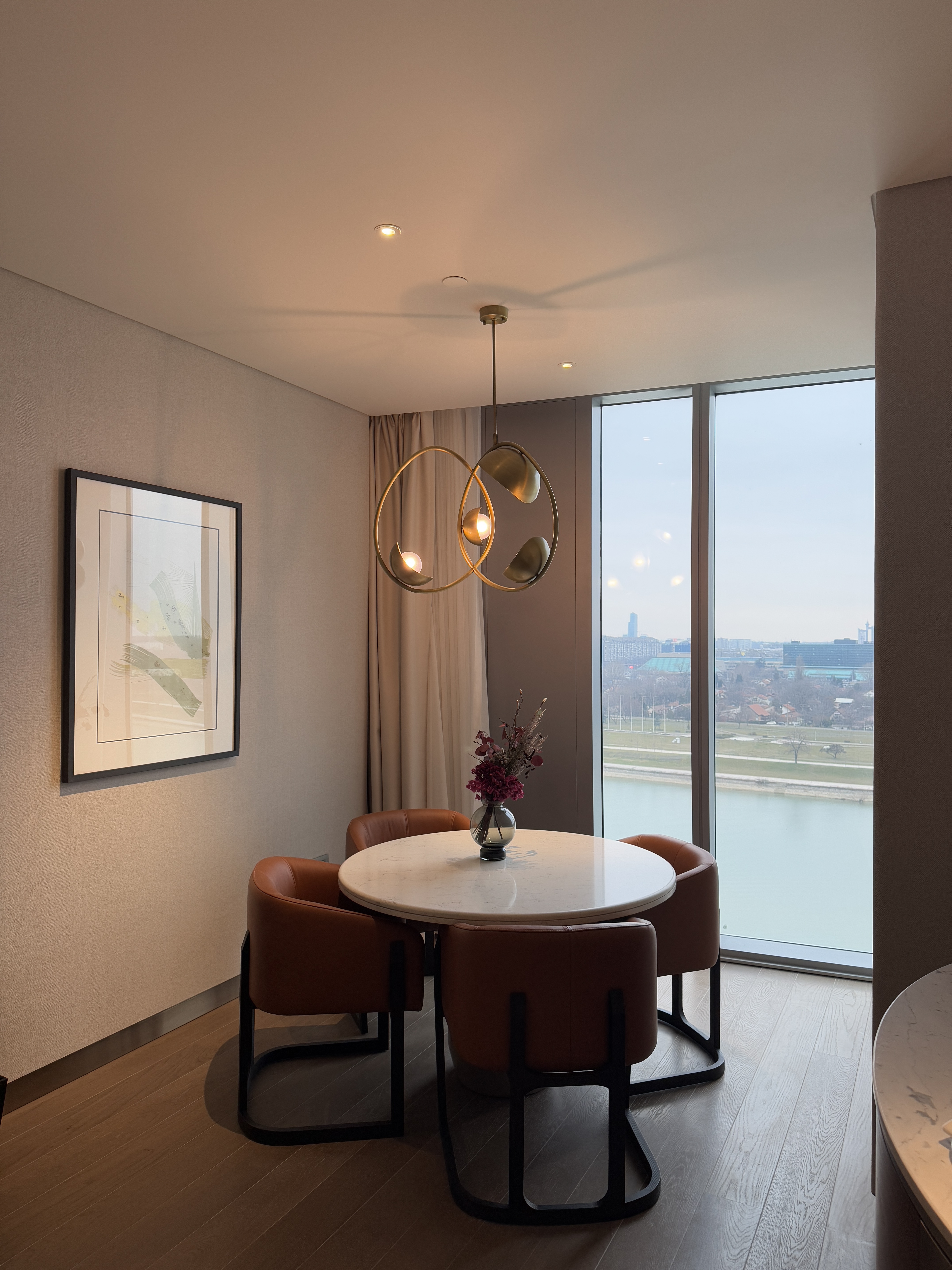 165 𼪾Ƶ/St.Regis belgrade