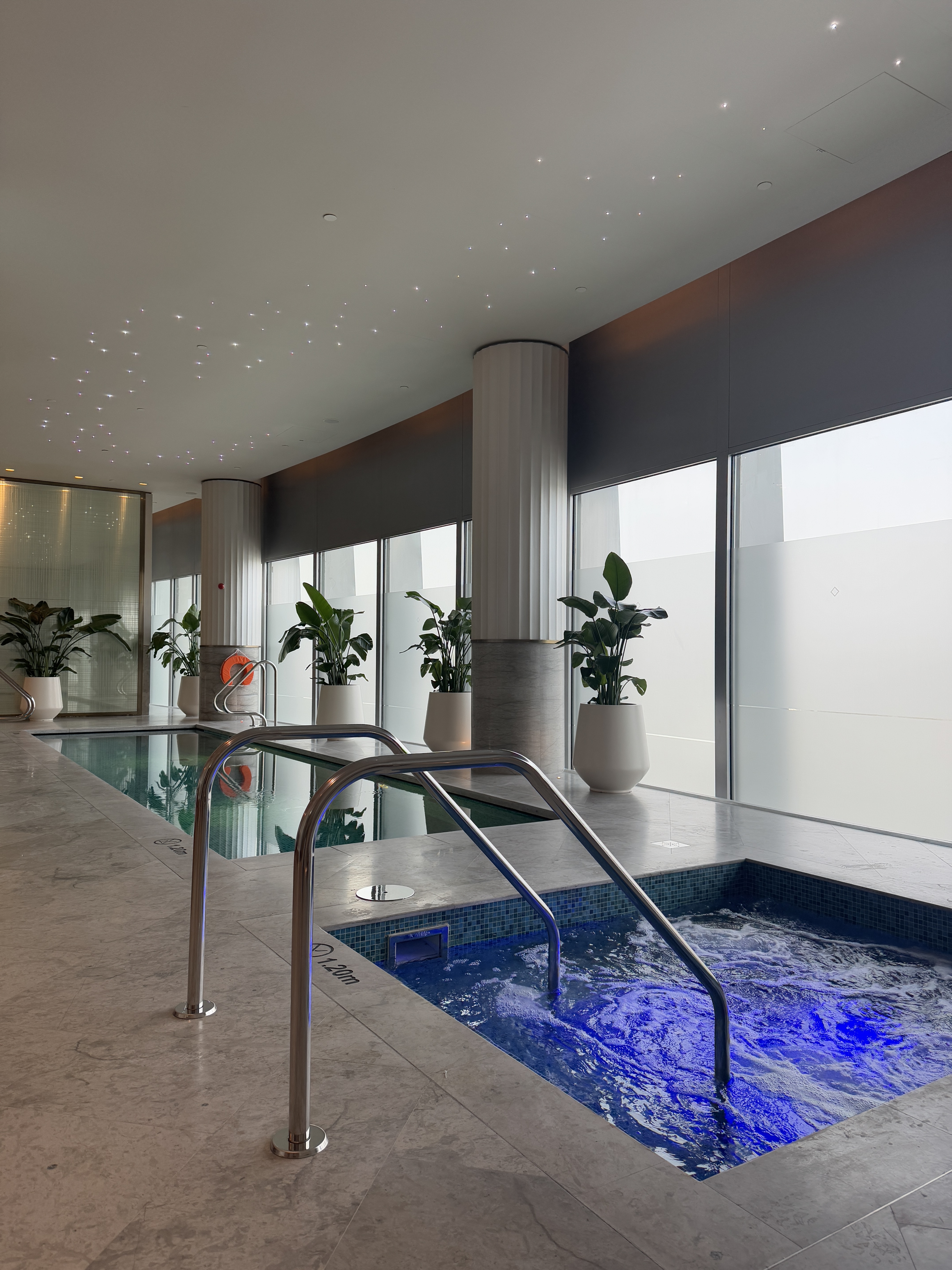 165 𼪾Ƶ/St.Regis belgrade