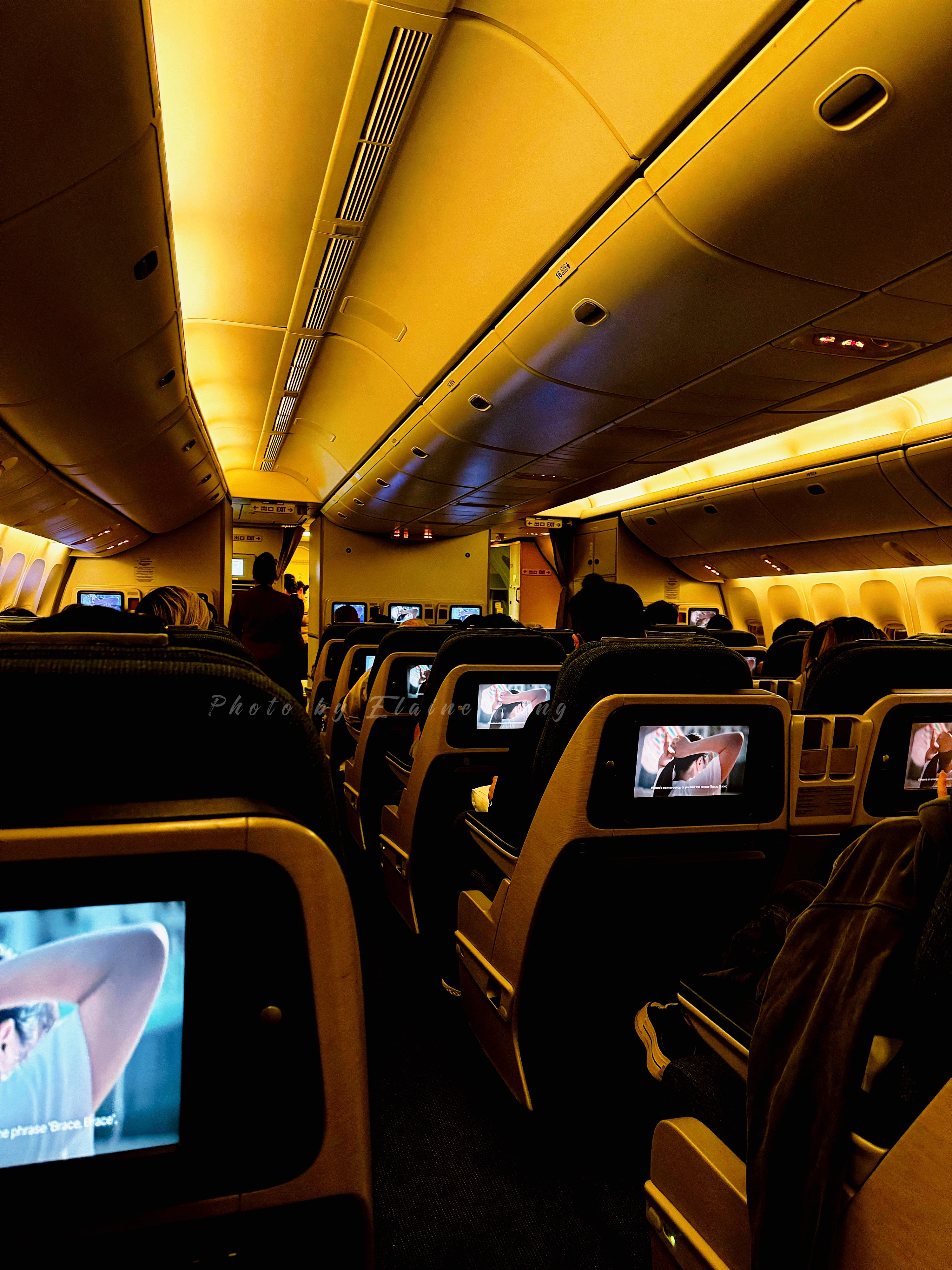 Bangkok CXϢңBKK- HKG CX704 18C̄œw