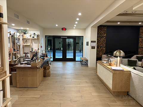 优胜美地Oakhurst Inelle，中国旅客多多的傻傻大车店臻品之选[by上海小医生]