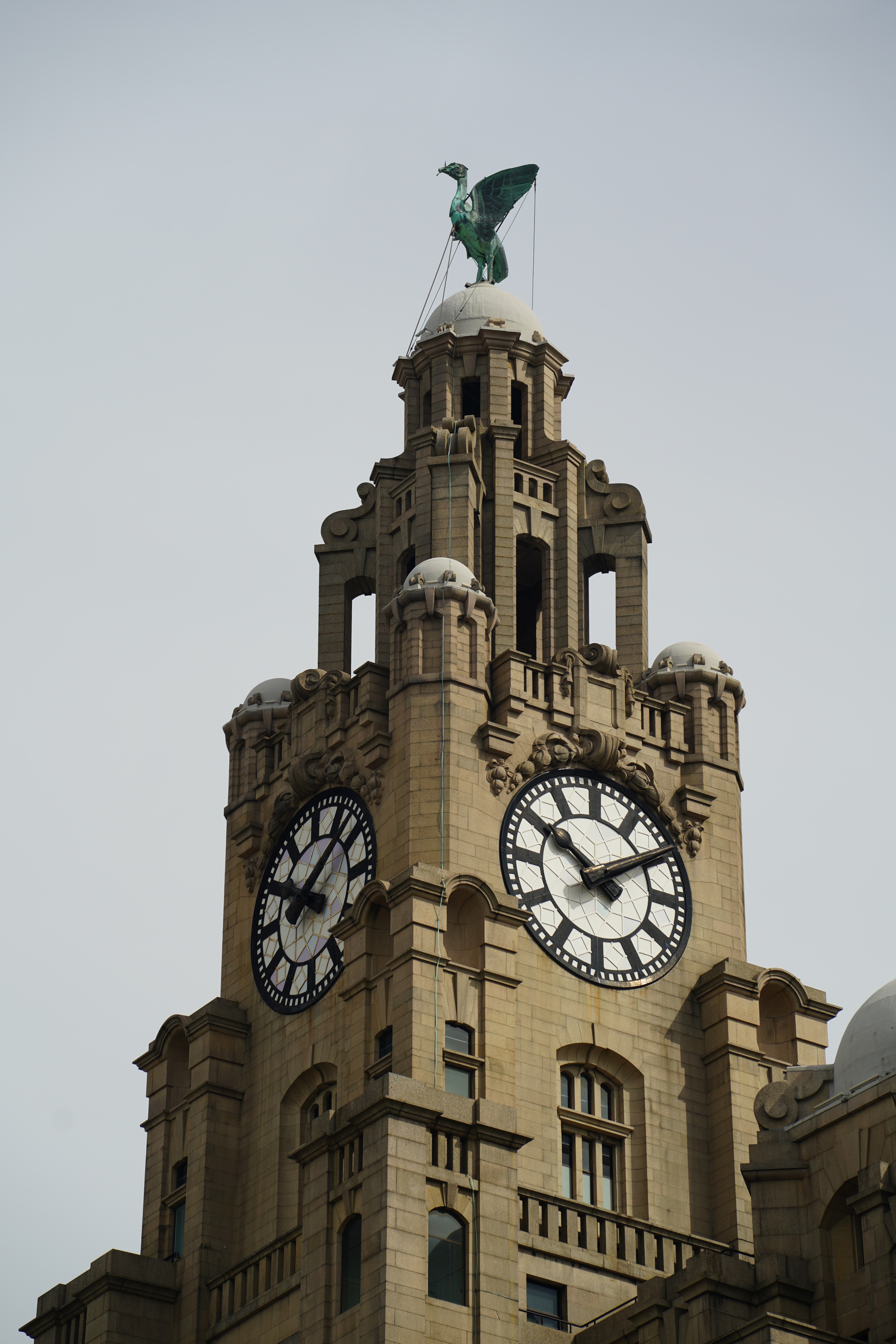 ׷ӵһƬĺɫѡThe Halyard Liverpool