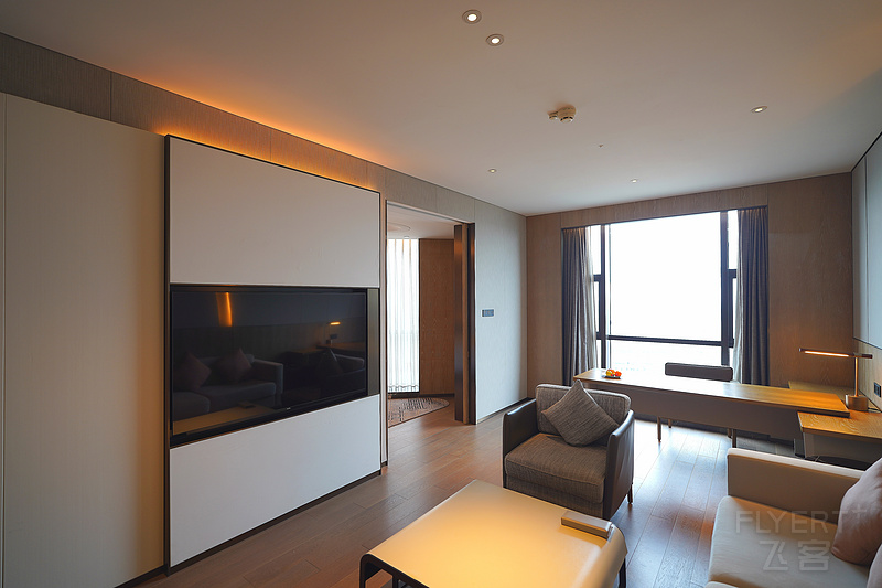 095421bPU9he8DP8A418aN.jpg