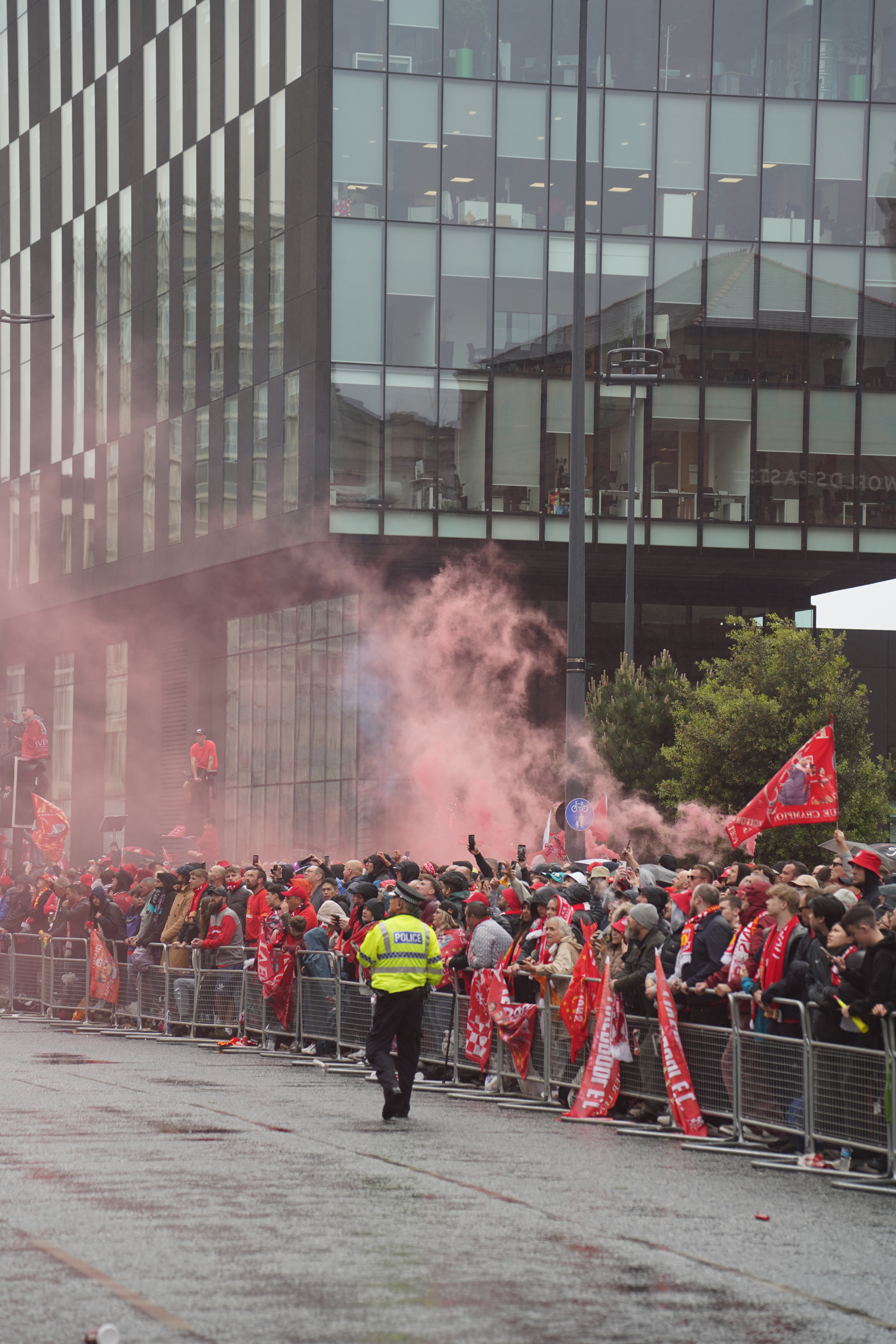 ׷ӵһƬĺɫѡThe Halyard Liverpool