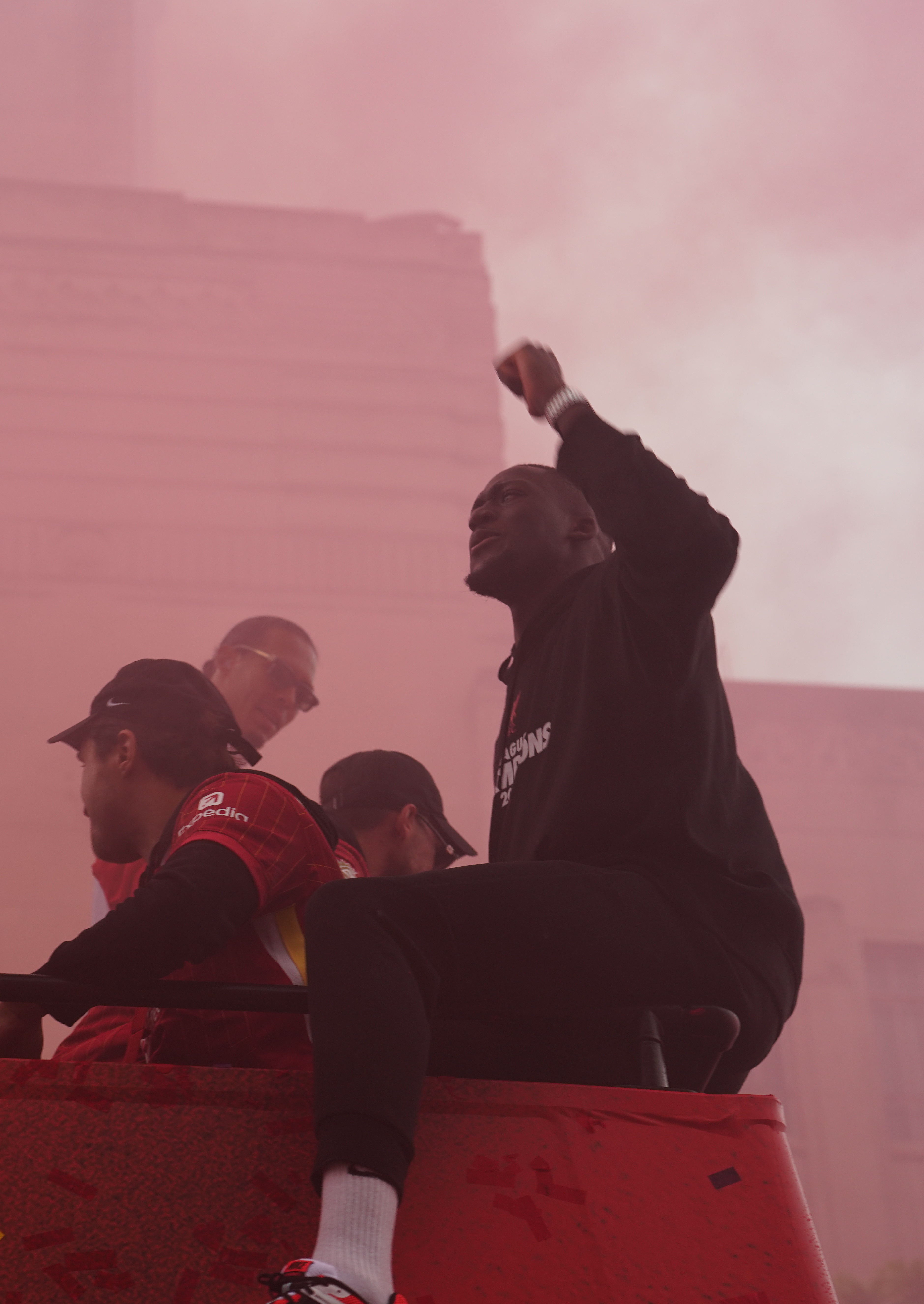 ׷ӵһƬĺɫѡThe Halyard Liverpool