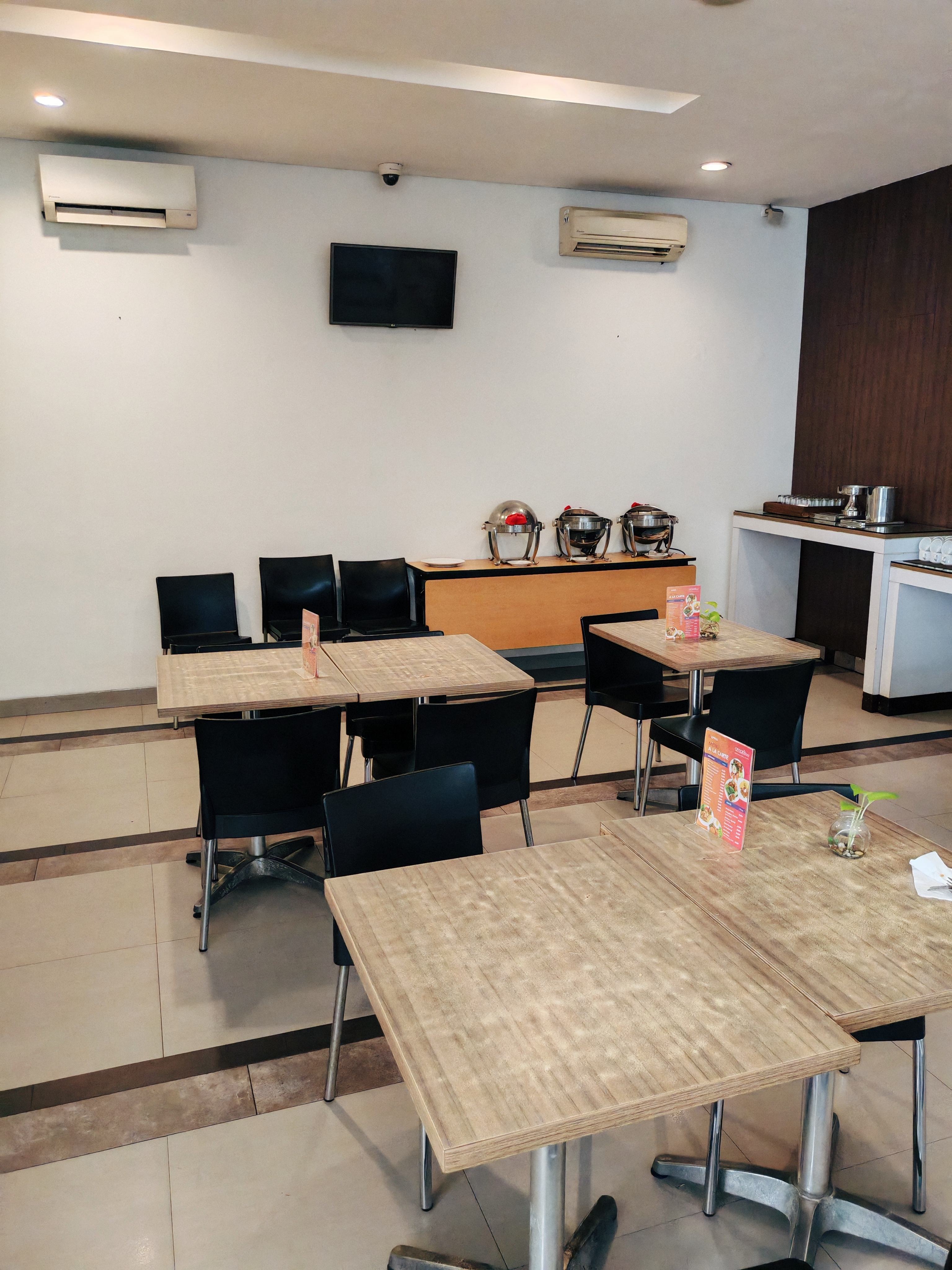żӴҵ300rAmaris Hotel