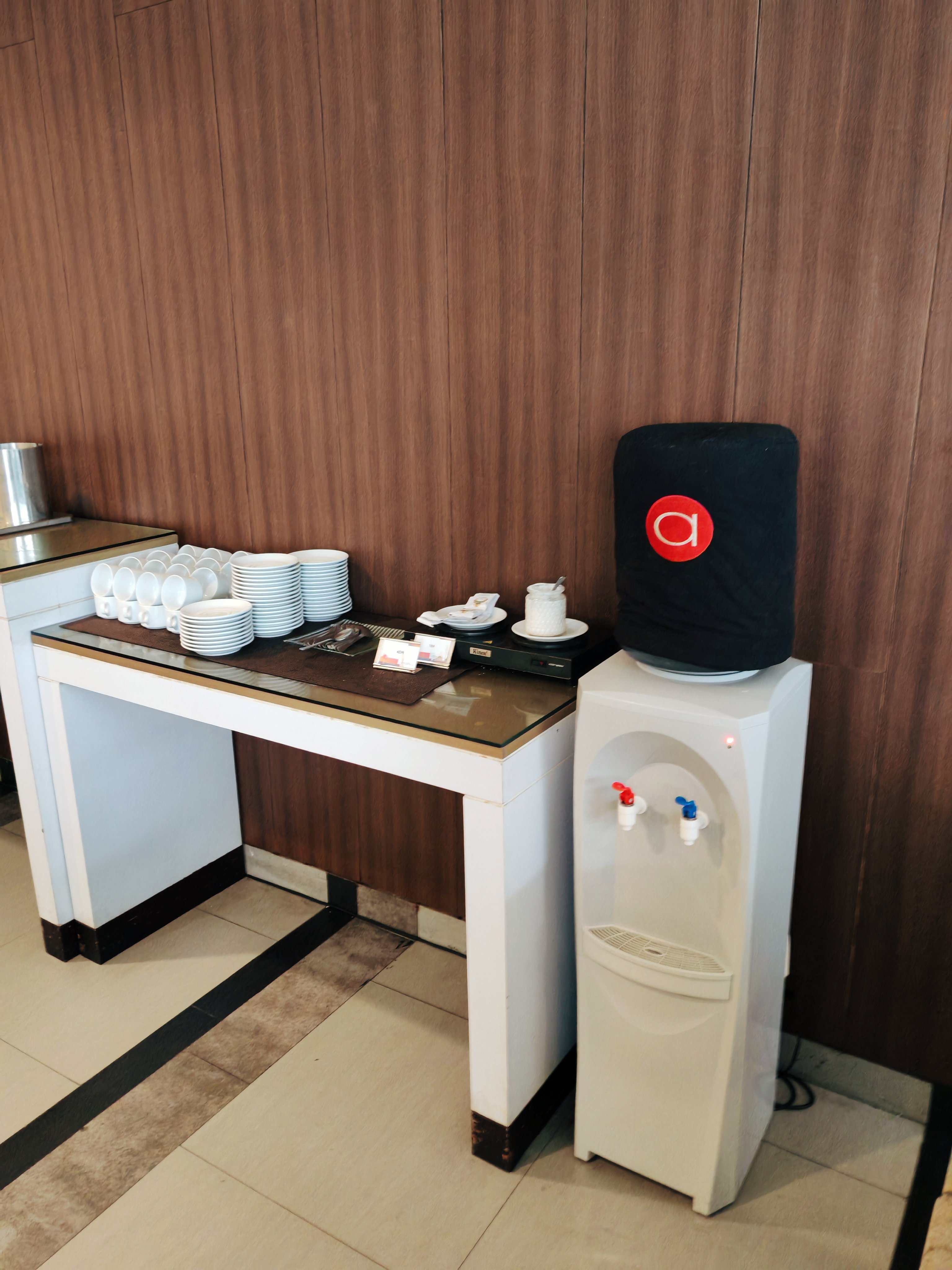 żӴҵ300rAmaris Hotel
