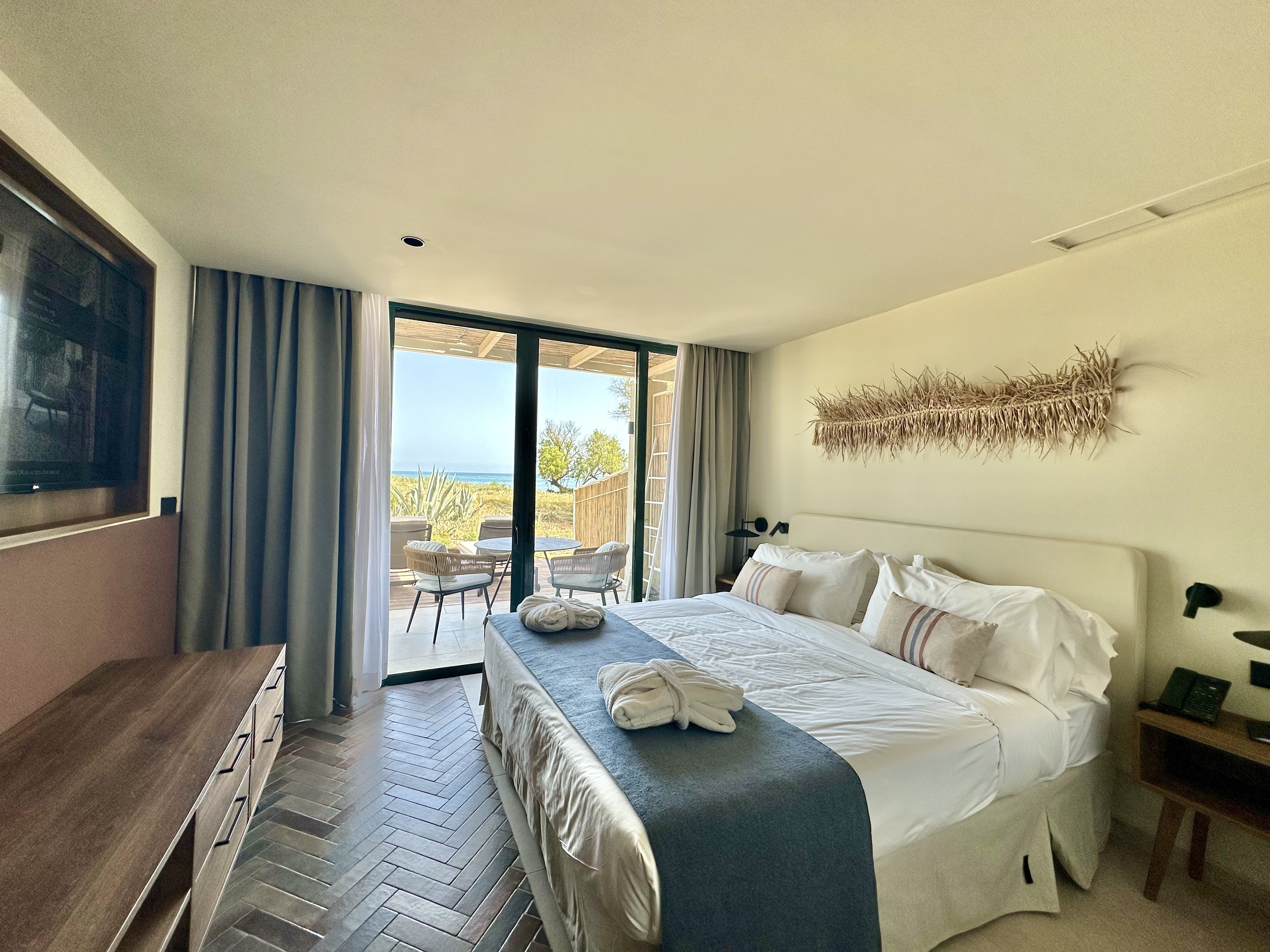 ˹ȫƵDomes Aulus Zante Ժ׷
