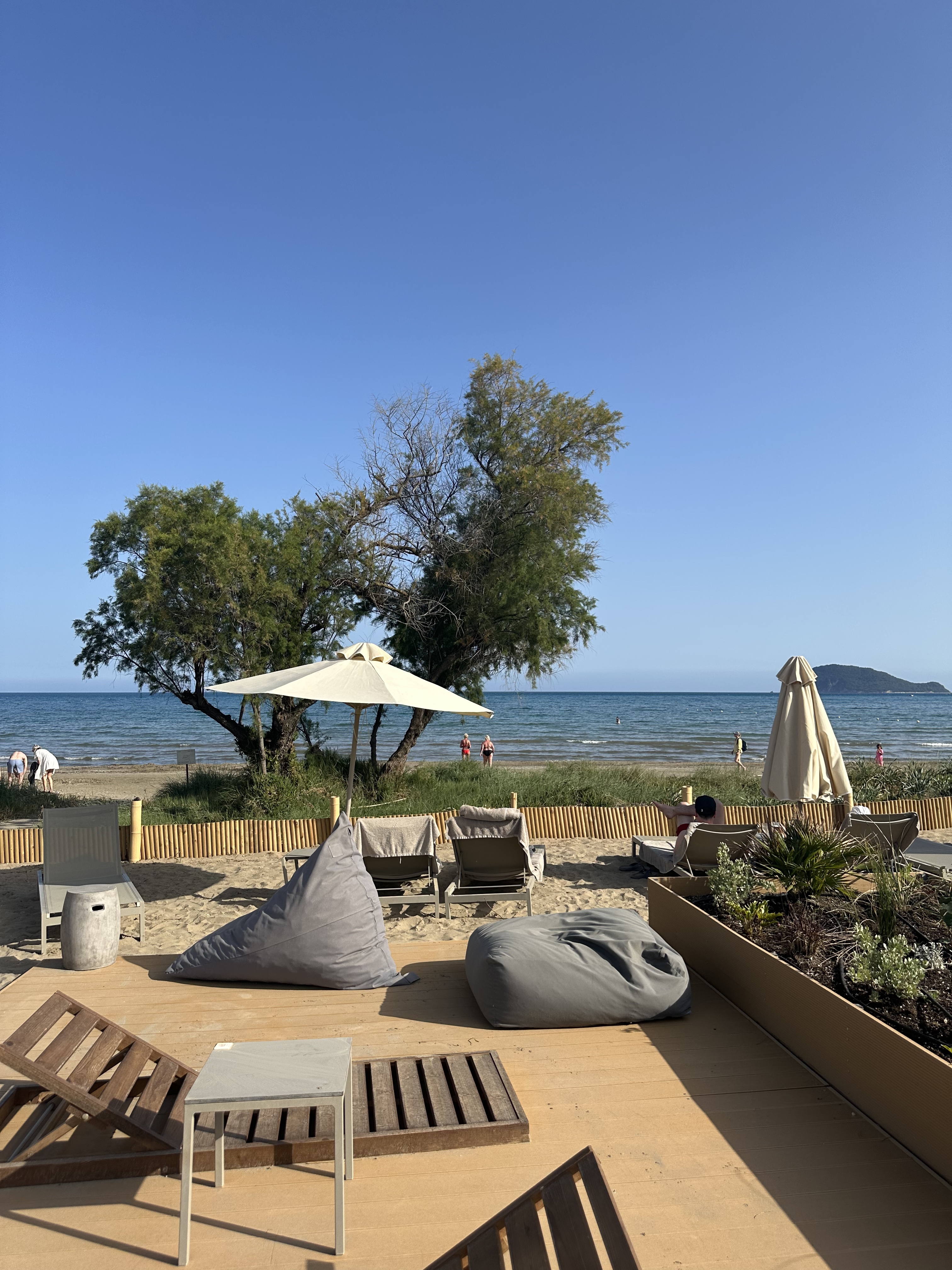 ˹ȫƵDomes Aulus Zante Ժ׷