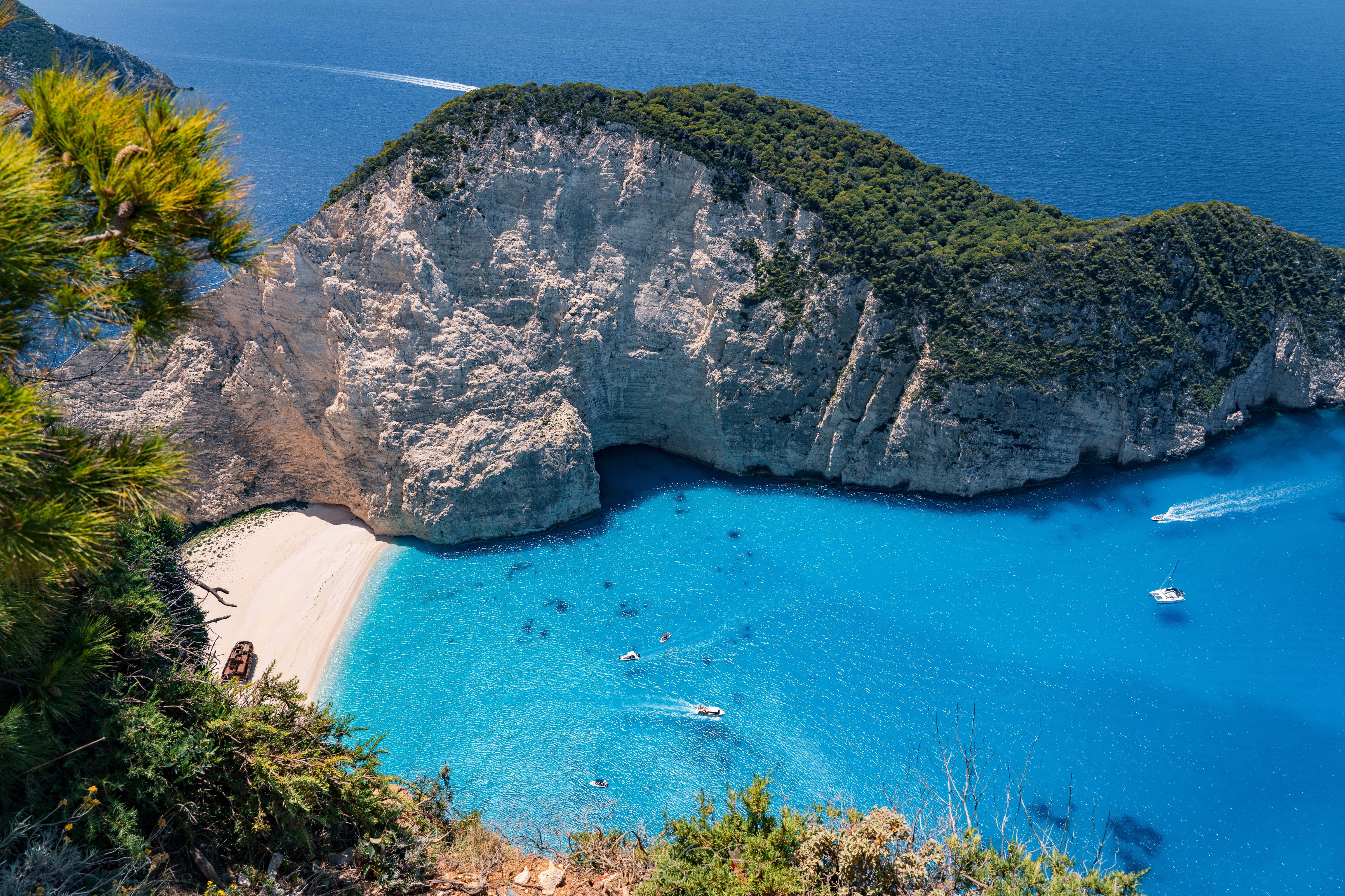 ˹ȫƵDomes Aulus Zante Ժ׷