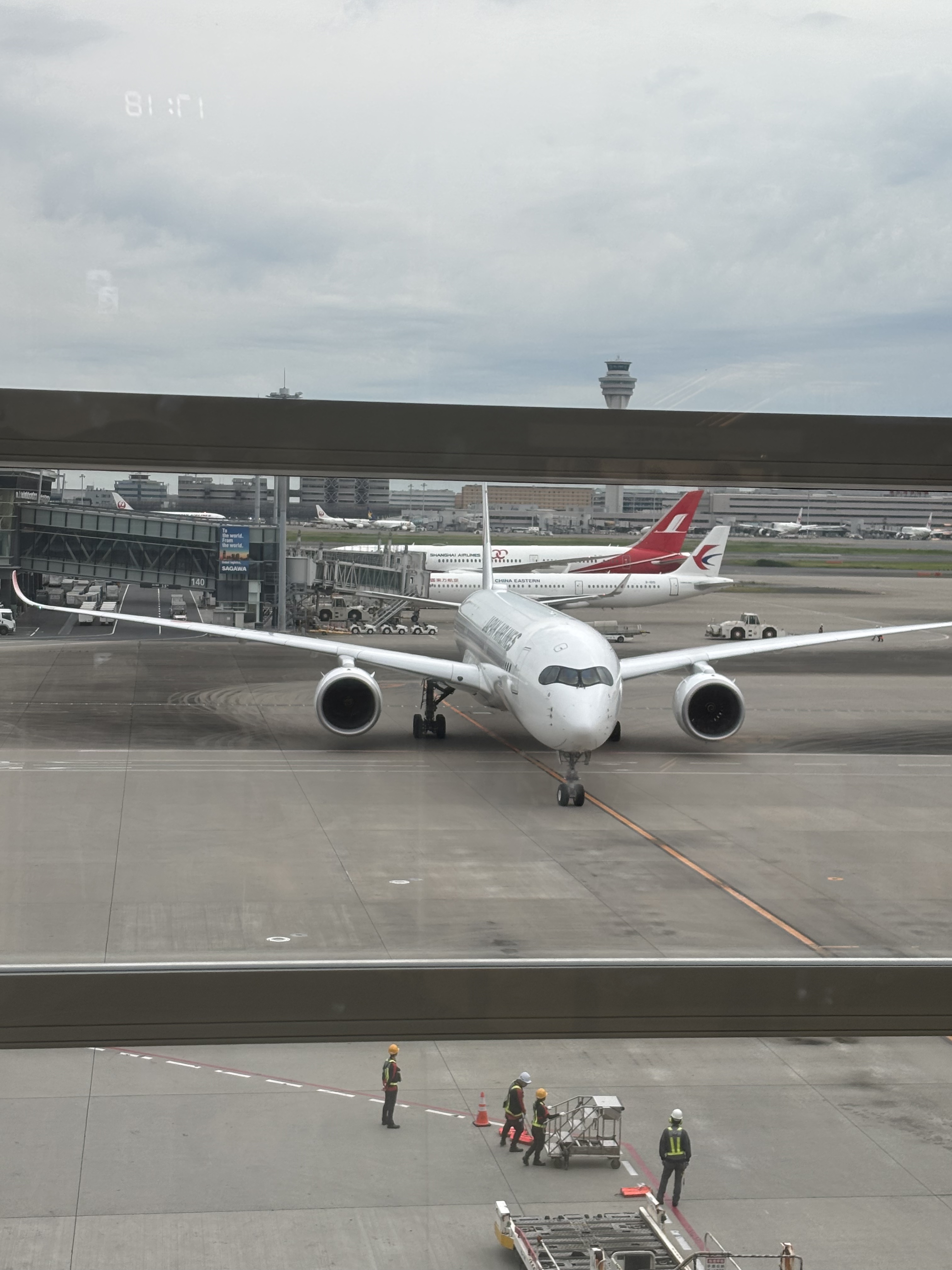 JALA350-1000 òգPVG - HND - JFK б