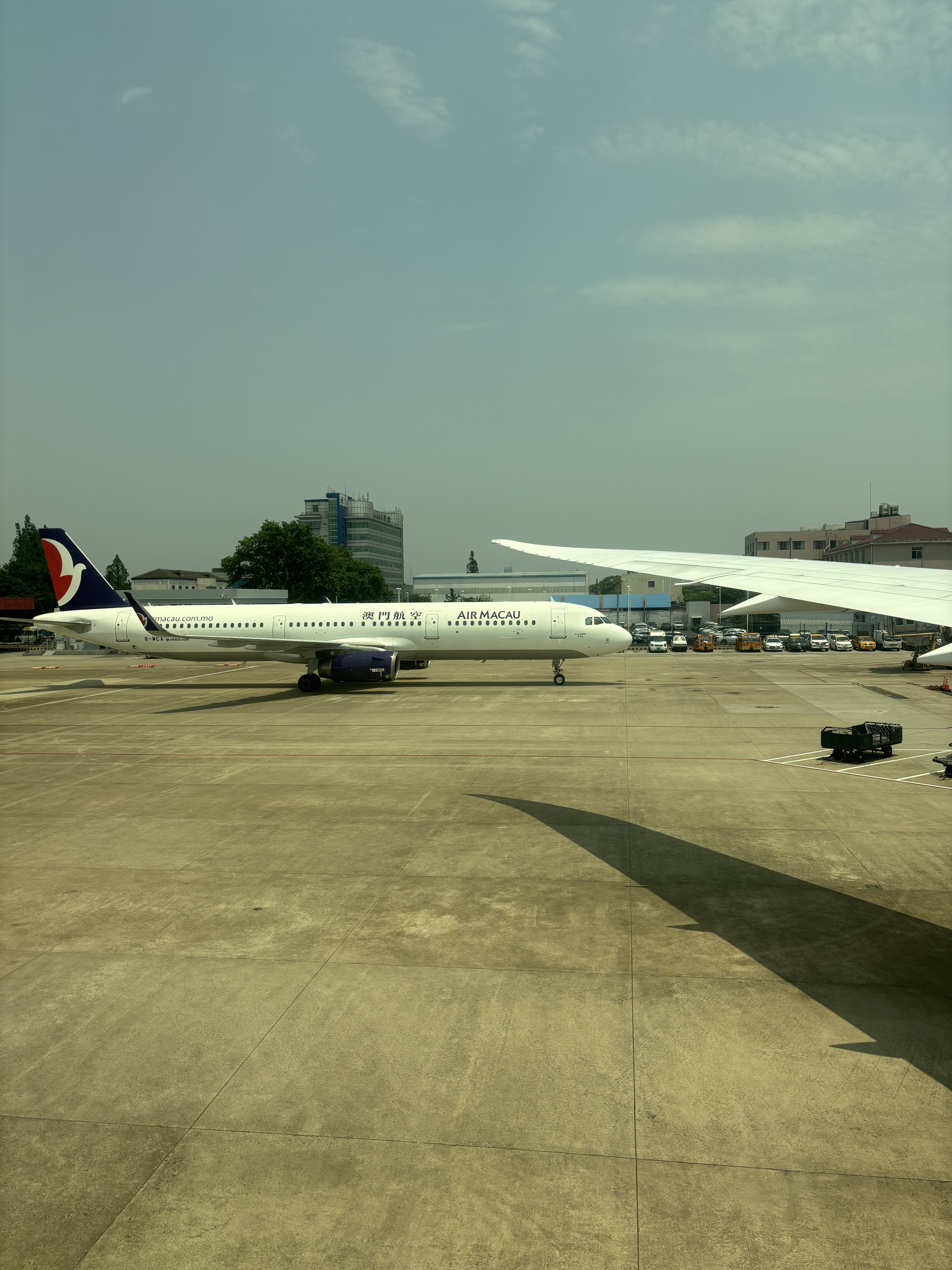 JALA350-1000 òգPVG - HND - JFK б