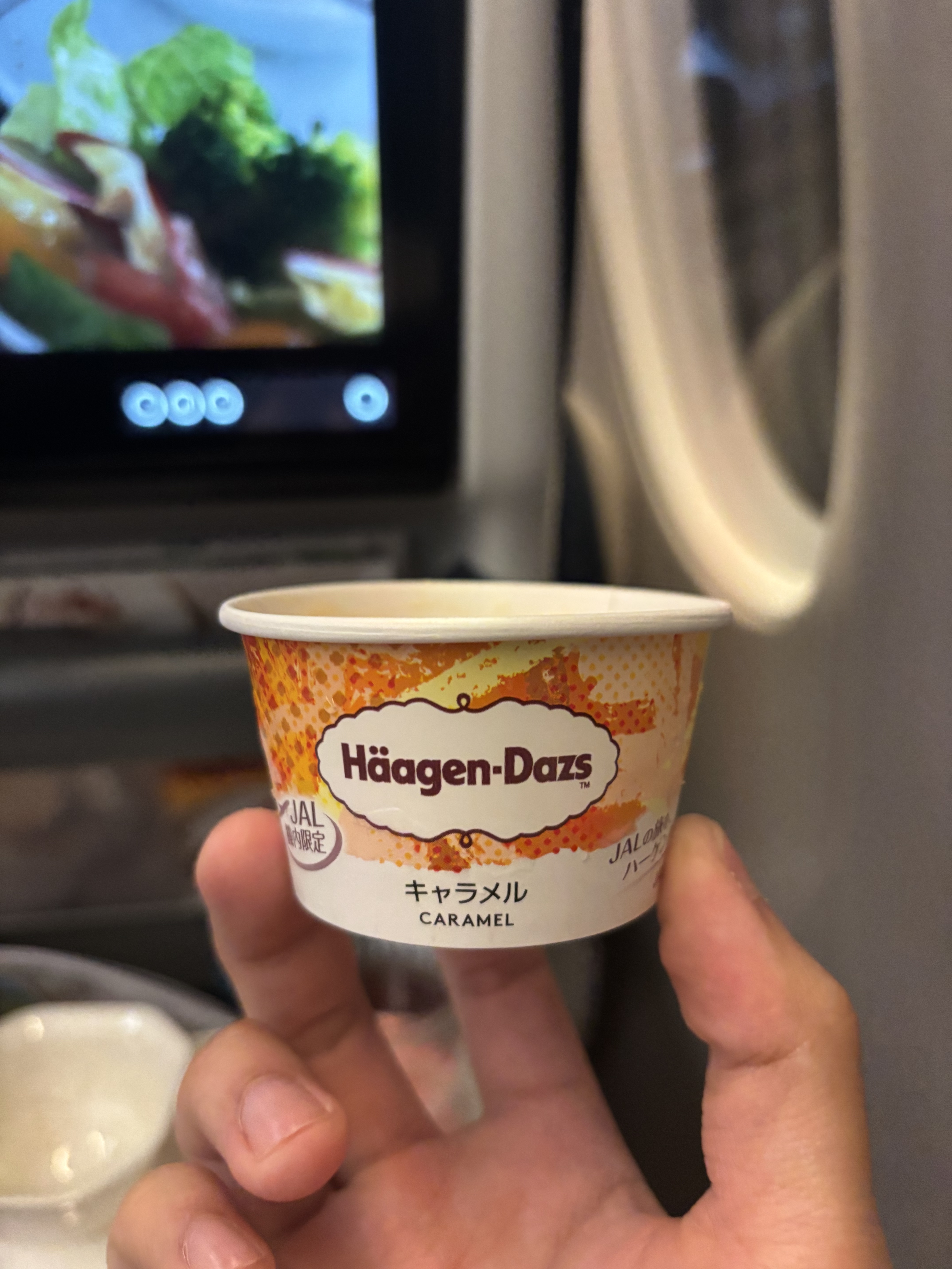 JALA350-1000 òգPVG - HND - JFK б