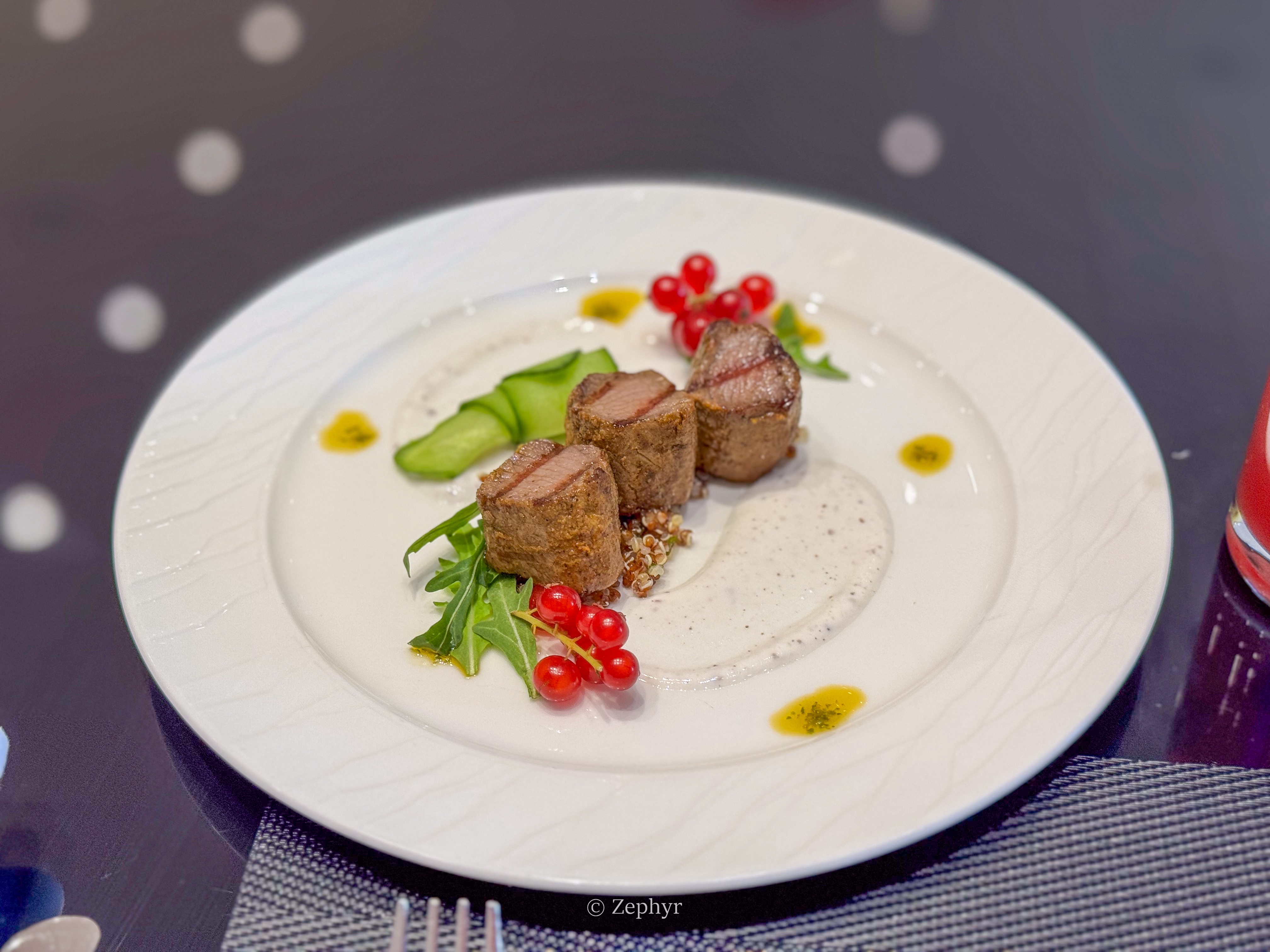 Ϣ򿨺Al Safwa First & Al Mourjan Business ͷȼ Lounges