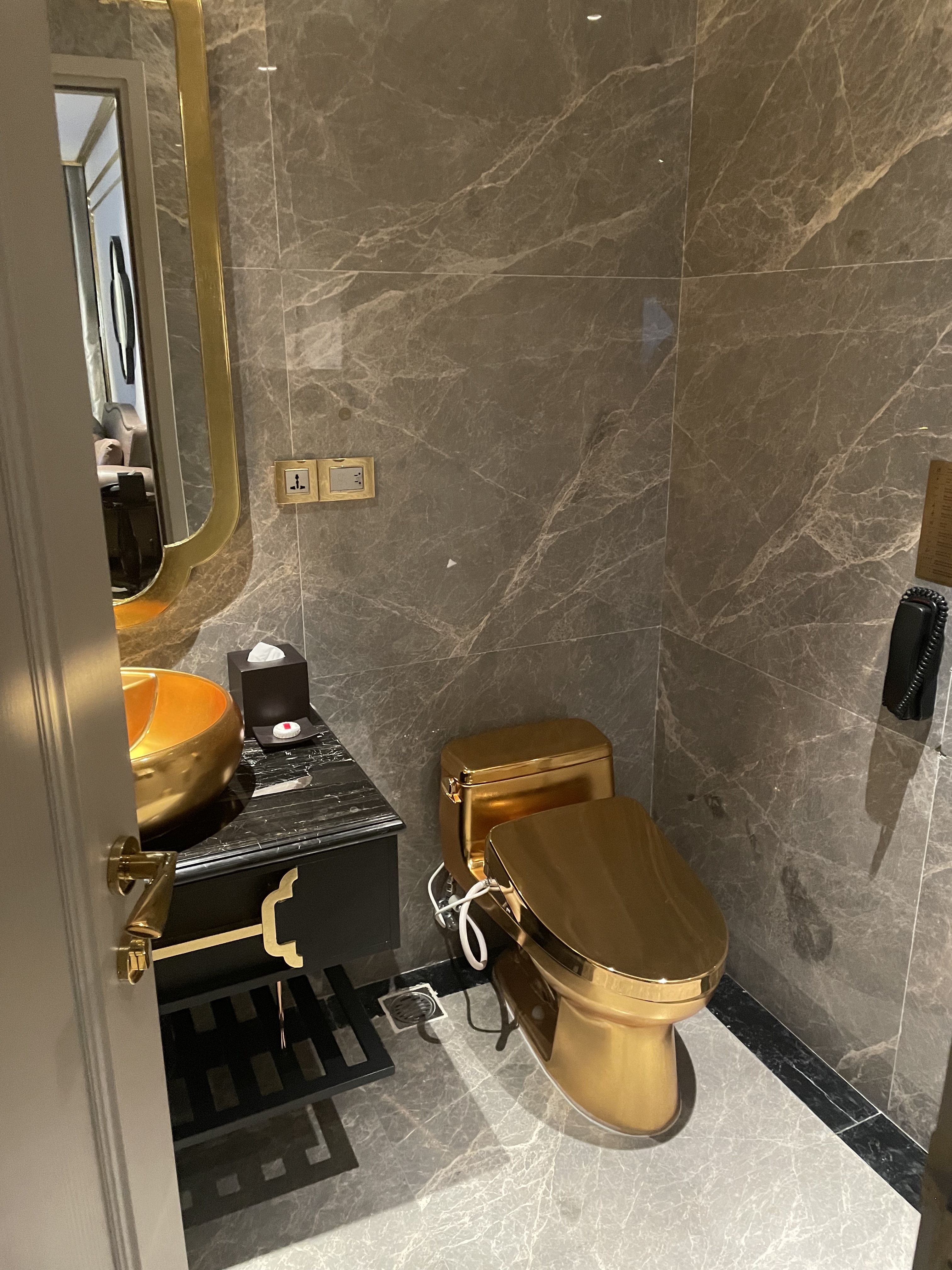 ڽµķƵDolce by Wyndham Hanoi Golden Lakeɫ׷
