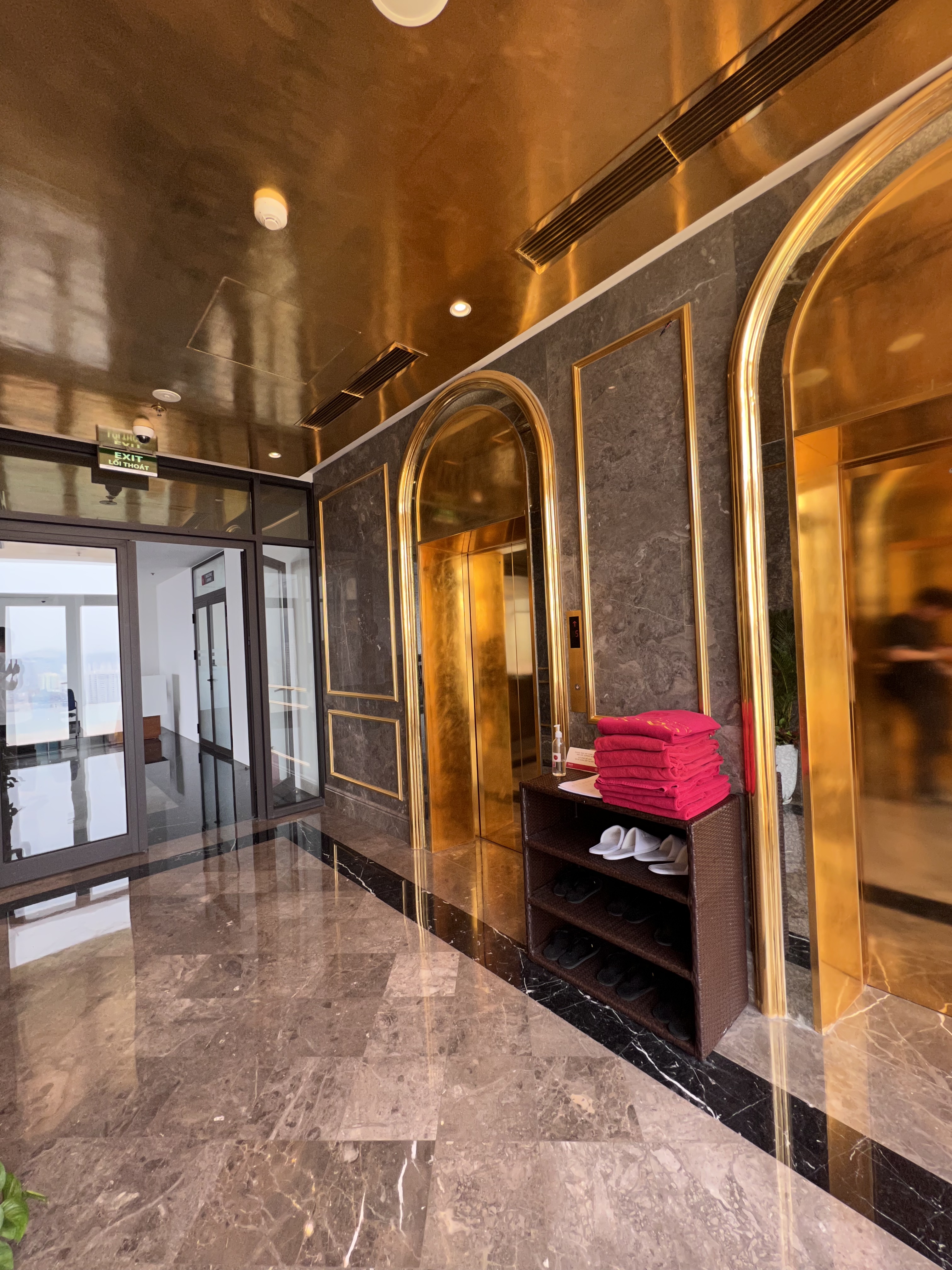 ڽµķƵDolce by Wyndham Hanoi Golden Lakeɫ׷