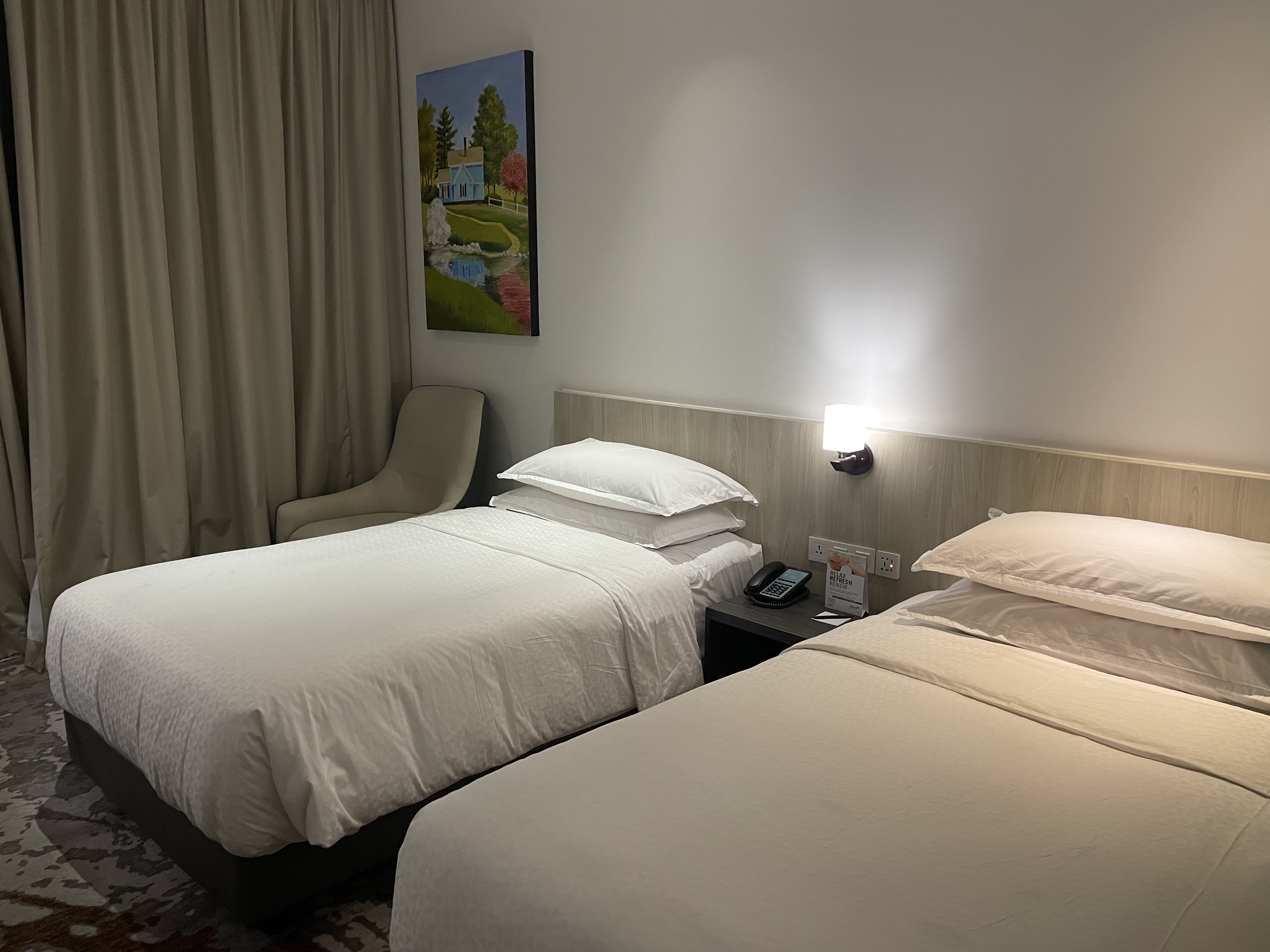 żӴָ̹ϲǾƵFour Points by Sheraton Jakarta Thamrin׼˫