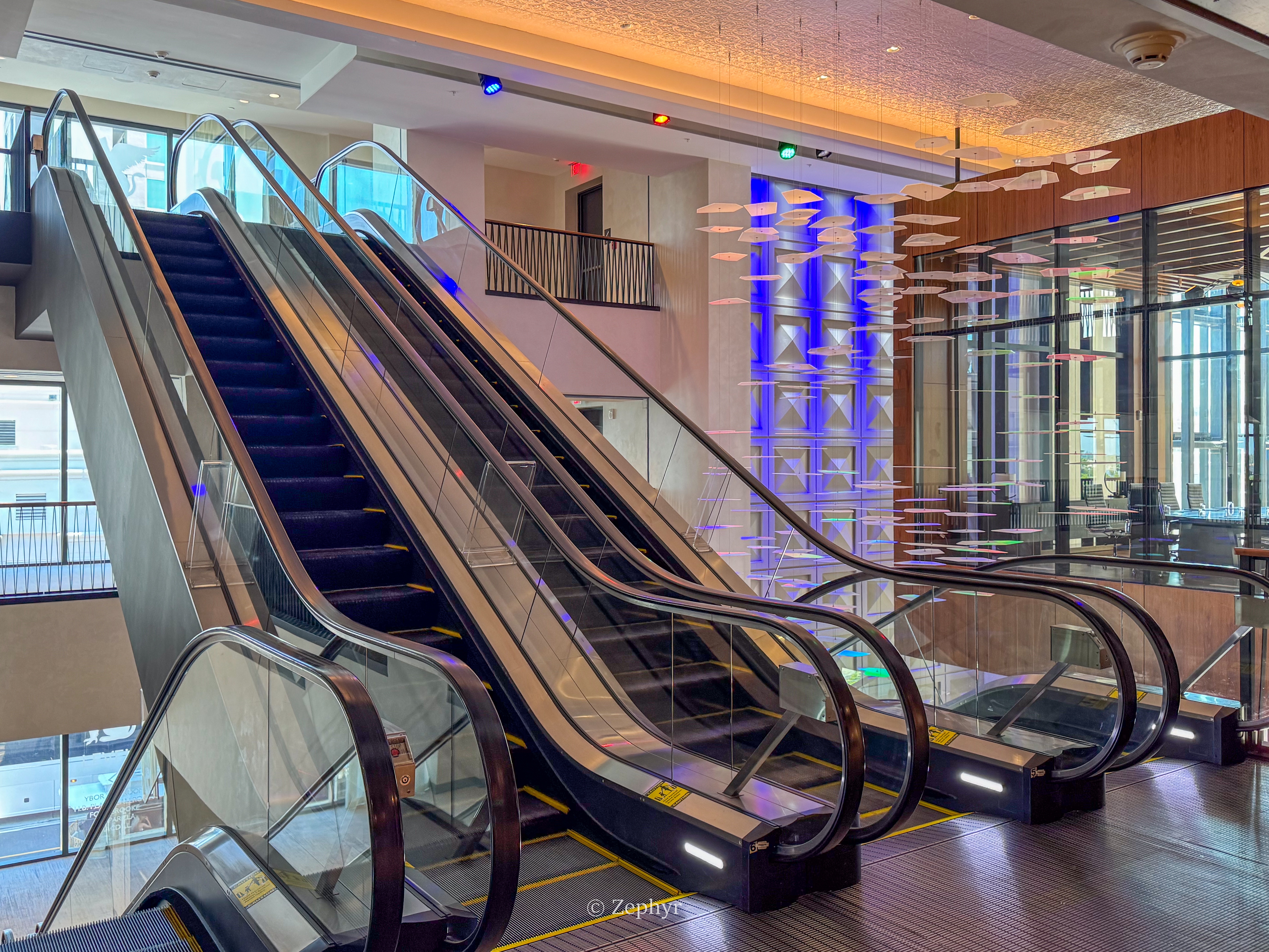 µ꣬жȼ٣׷̹ˮJWƵ JW Marriott Tampa Water Street