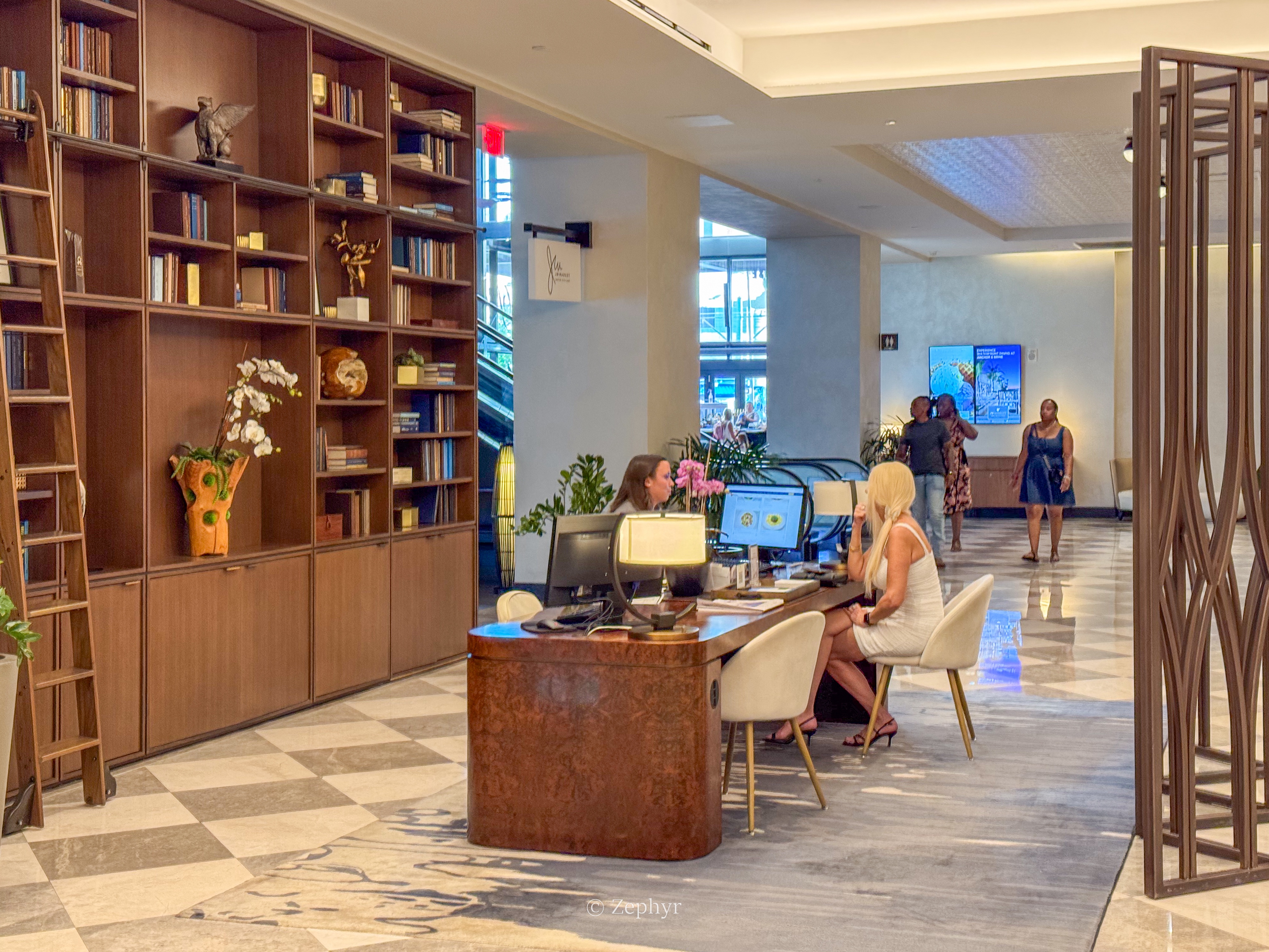 µ꣬жȼ٣׷̹ˮJWƵ JW Marriott Tampa Water Street