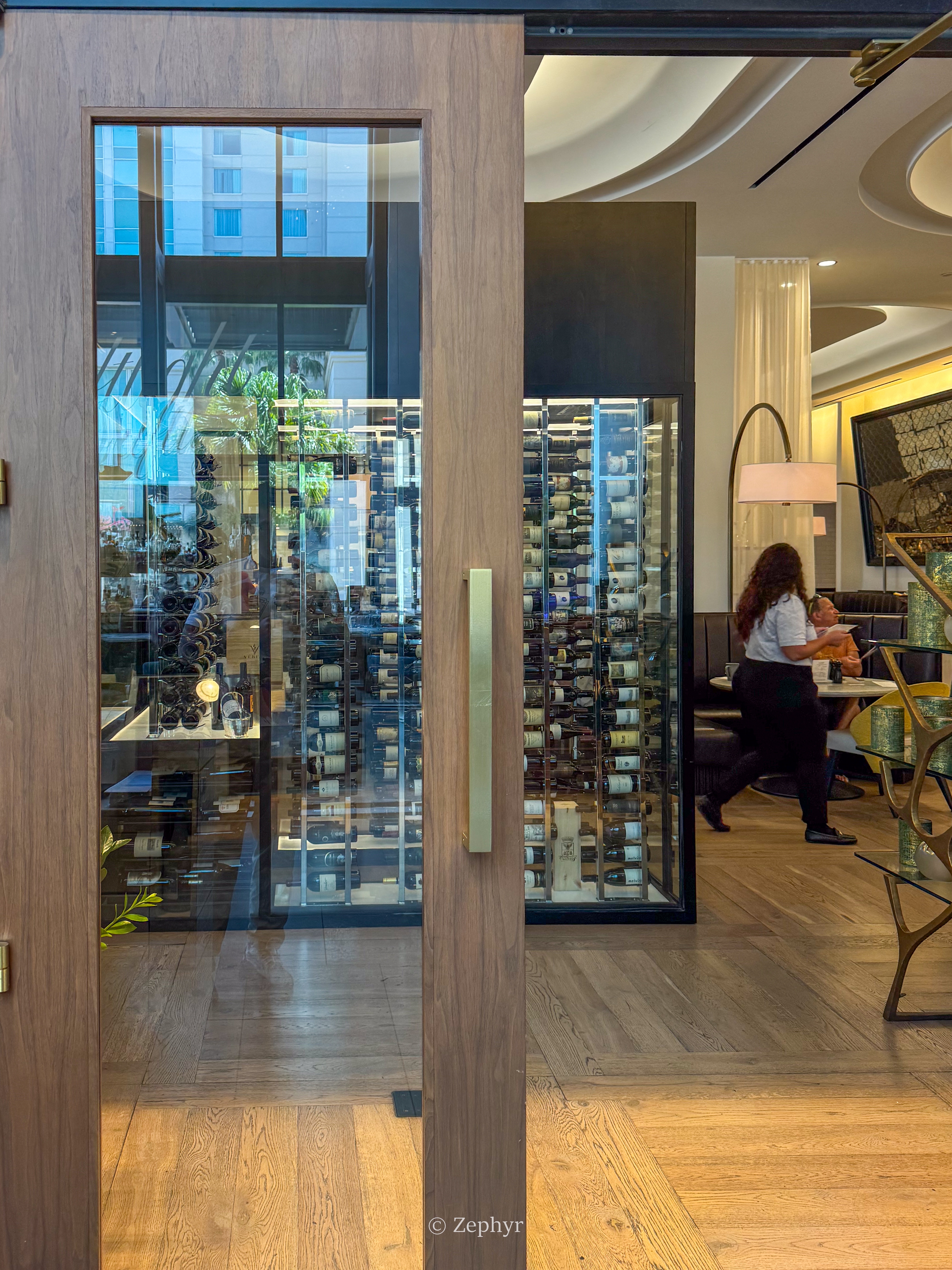 µ꣬жȼ٣׷̹ˮJWƵ JW Marriott Tampa Water Street