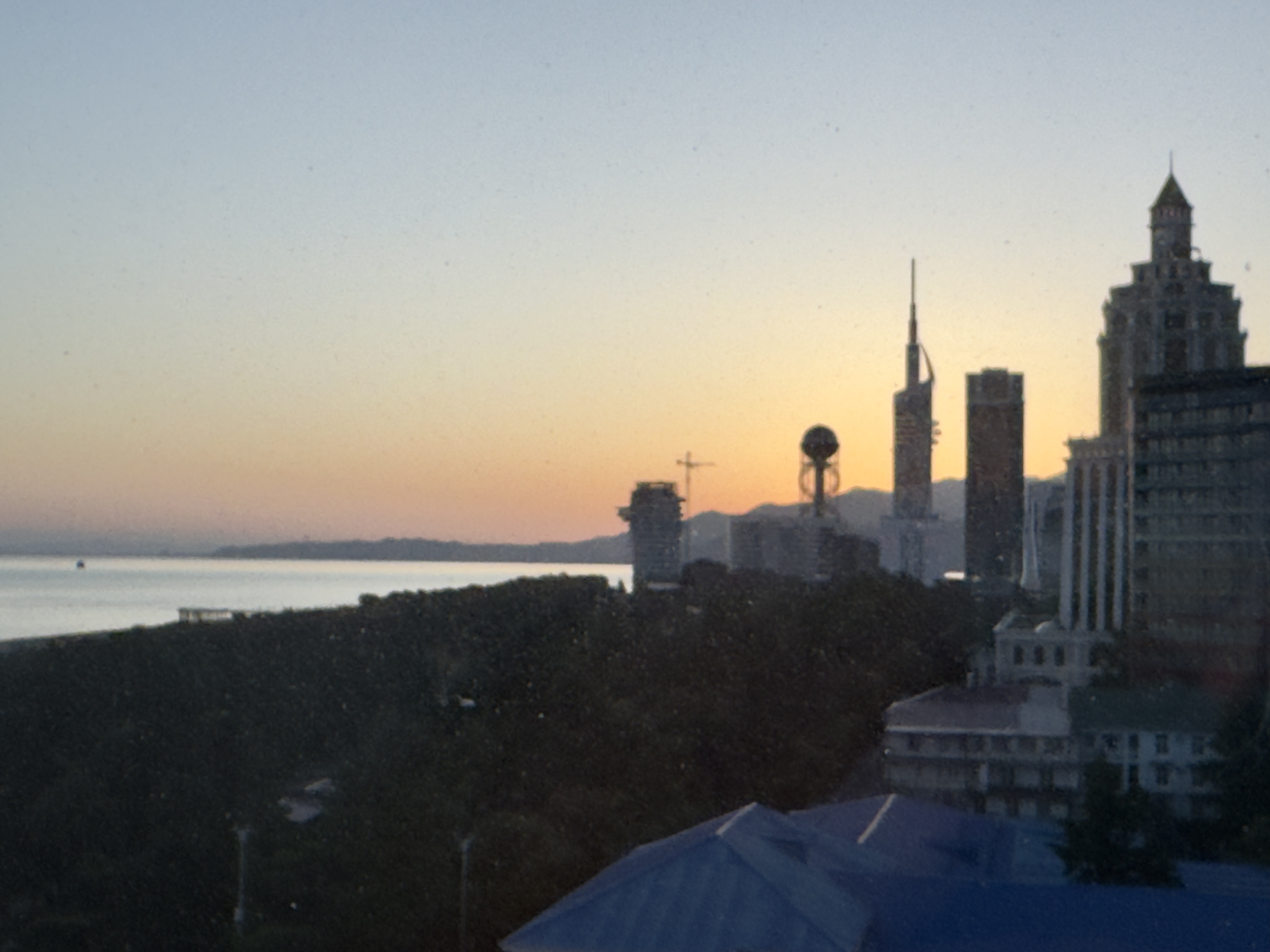 Hilton Batumi ͳϣ
