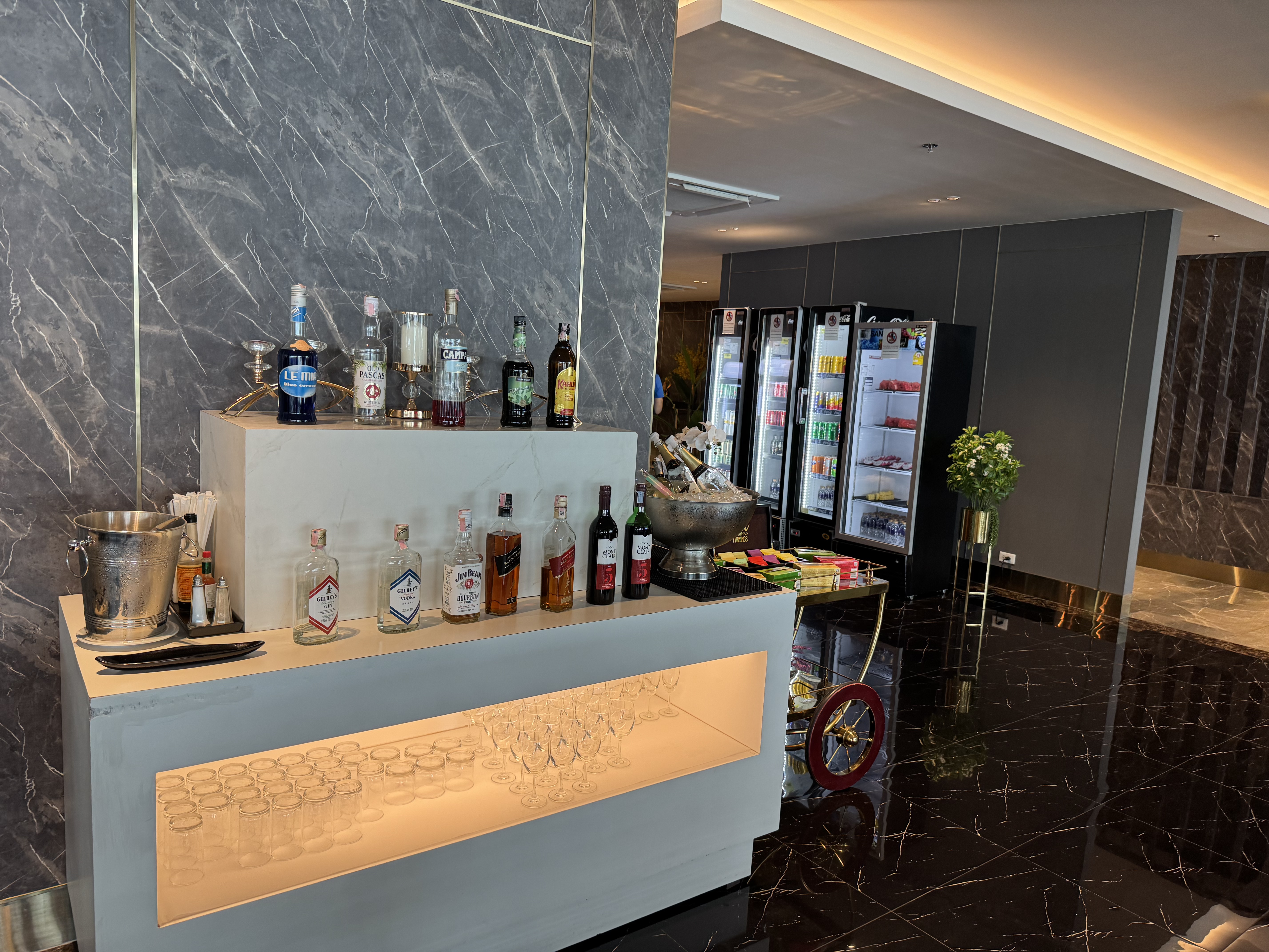 BKK Miracle First Lounge