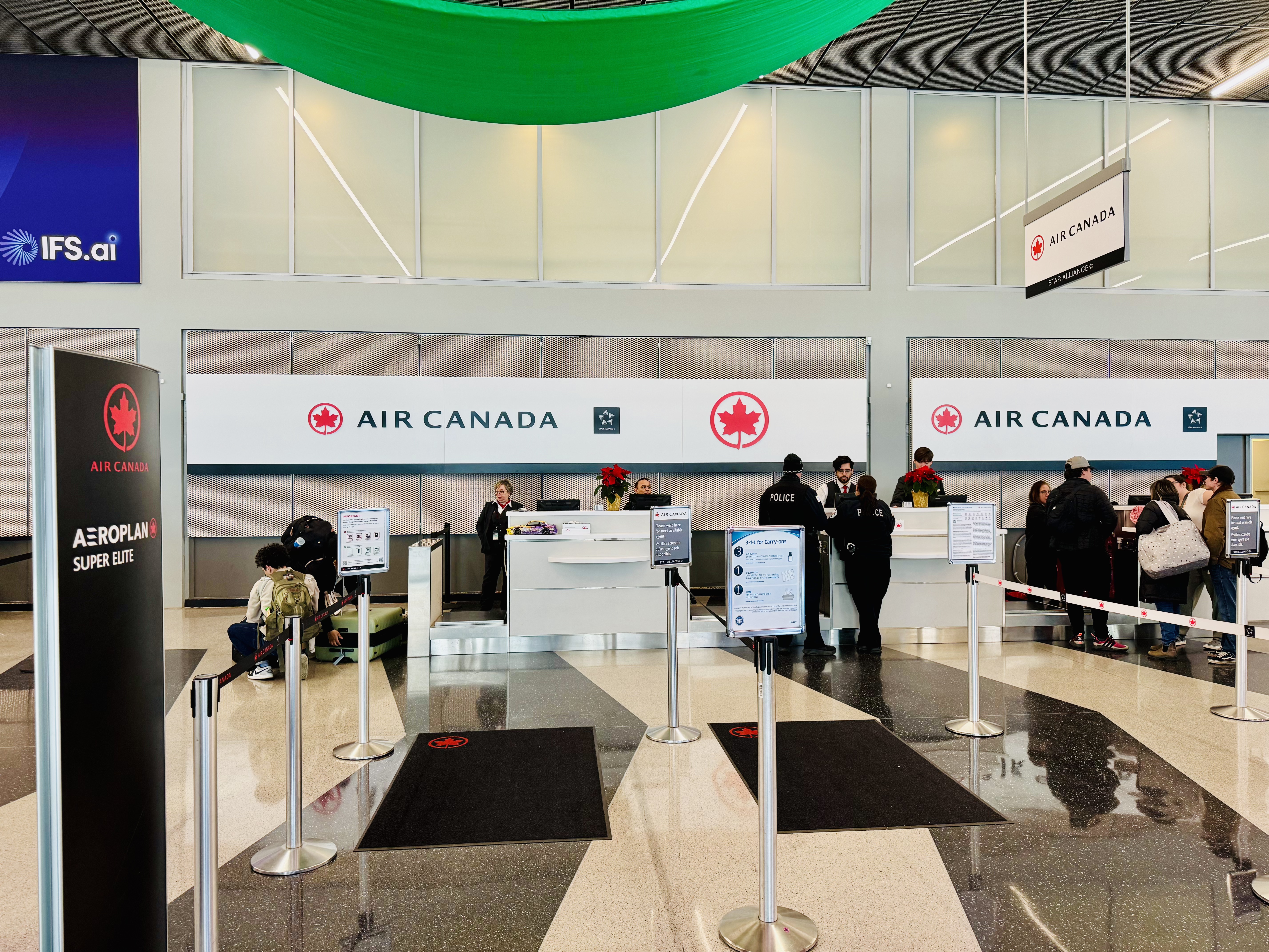AC504 ORD-YYZ ӷǵҶô󺽿ճA220 ORD-YYZ ֥Ӹ-׶