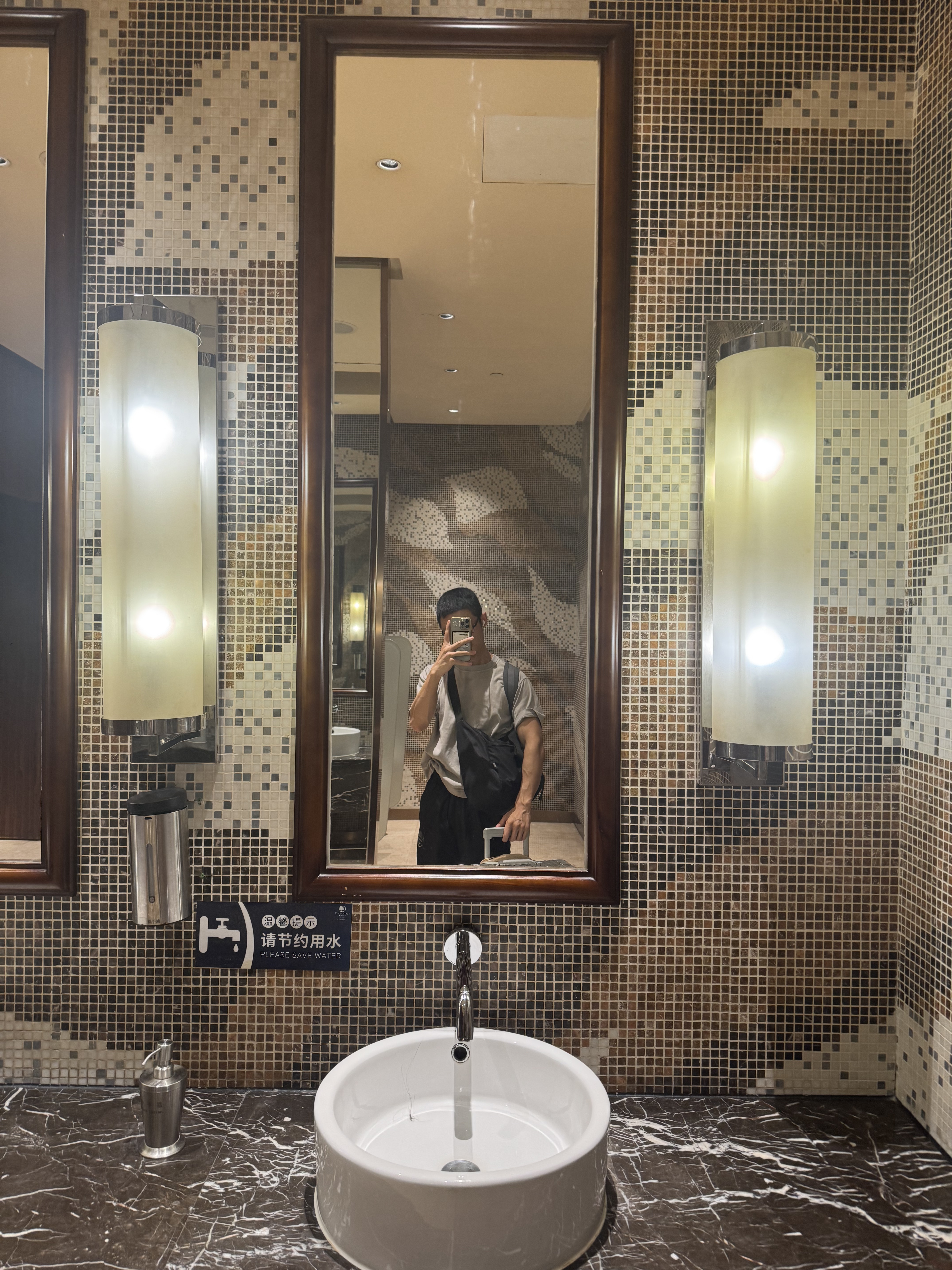 ȫȫ 300 Ÿͼ㽭ϣֶȼپƵ⛱🏨double tree