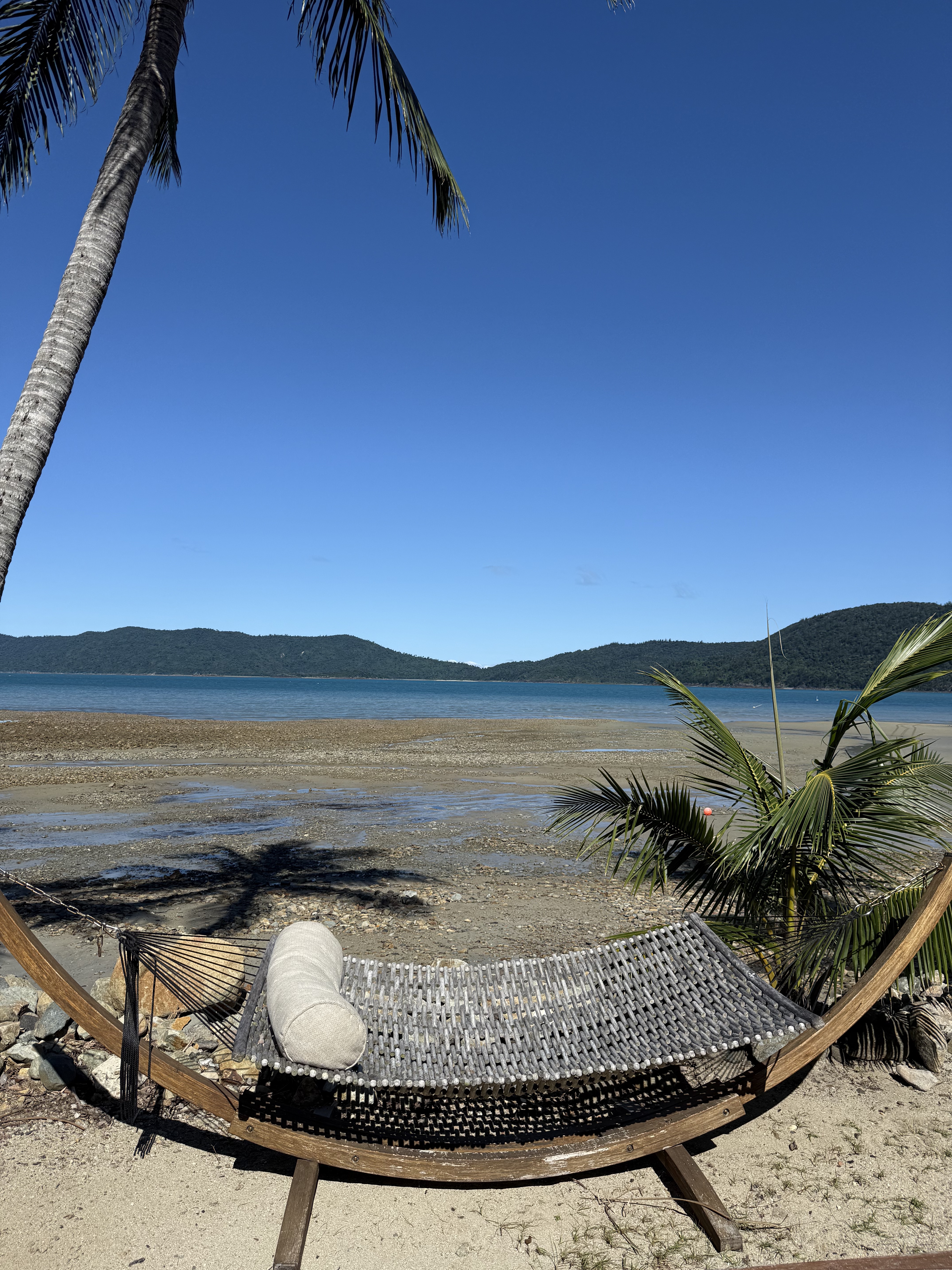 ʷ˹Ѳ - Elysian RetreatʥȺOceanfront villa w/ rainshower